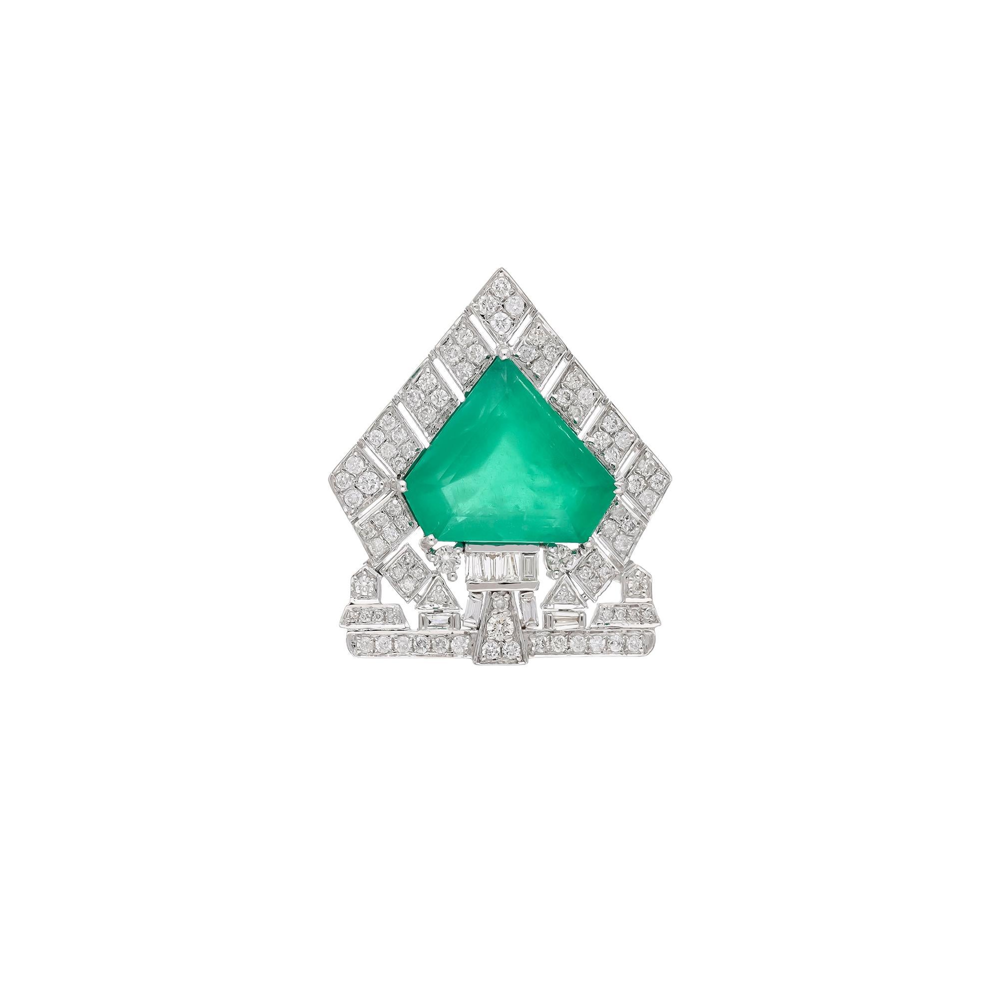 Natural Zambian emerald brooch with diamond 0.93 cts in 18k gold In New Condition For Sale In jaipur, IN