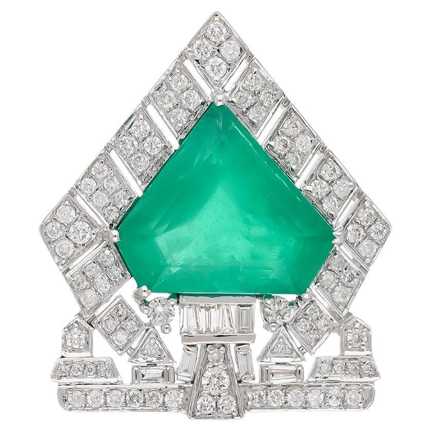 Natural Zambian emerald brooch with diamond 0.93 cts in 18k gold For Sale