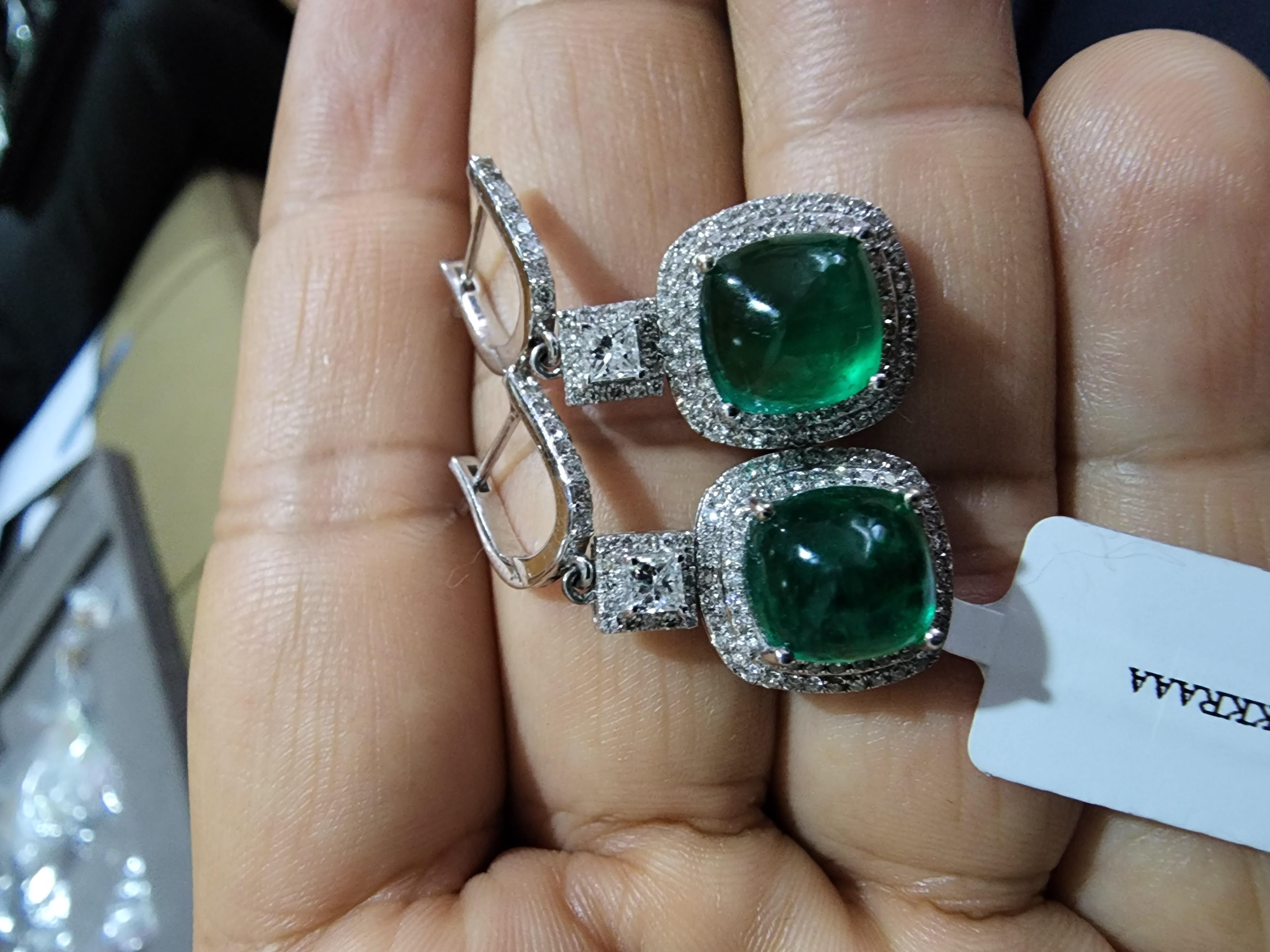 Natural Zambian Emerald Caboshan 8.42 Carats and Diamonds 1.54 Carats /14k Gold In New Condition For Sale In New York, NY