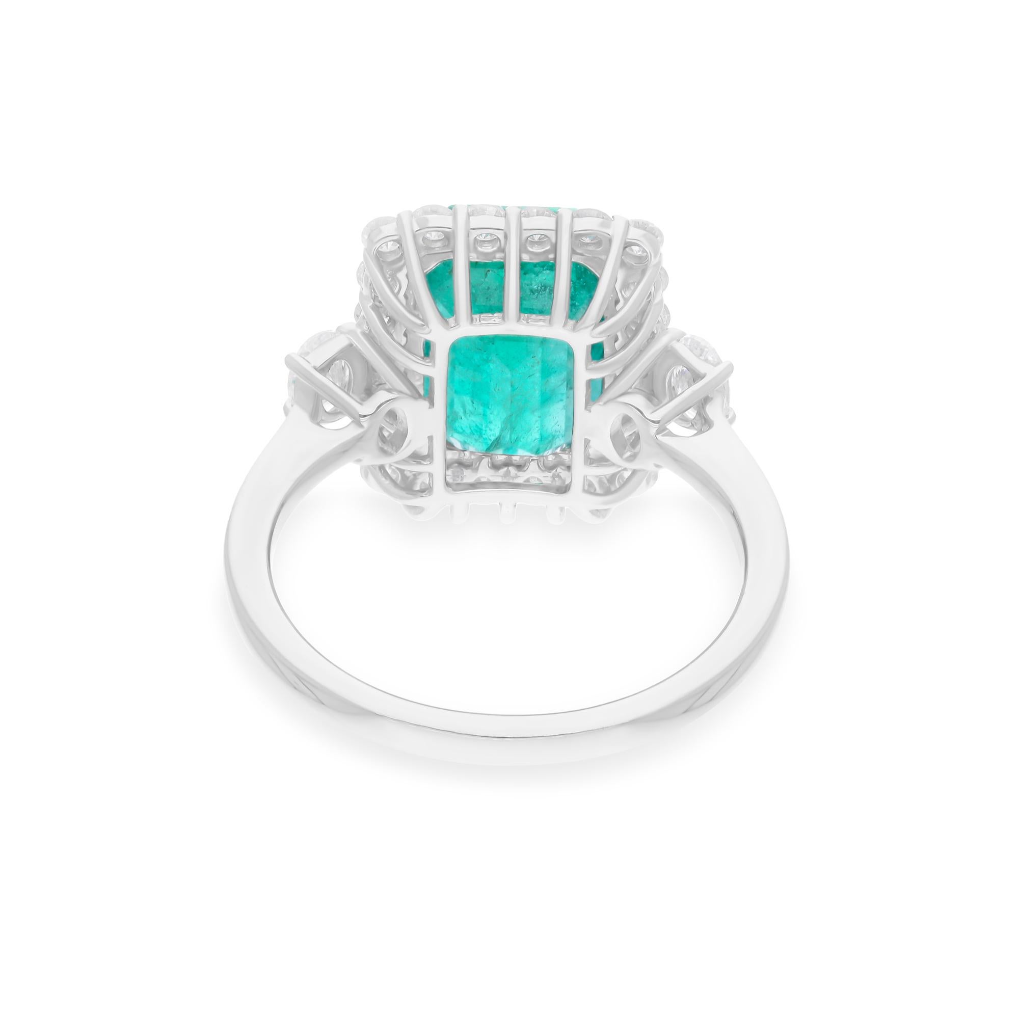Modern Natural Zambian Emerald Cocktail Ring SI/H Diamond 14 Karat White Gold Jewelry For Sale