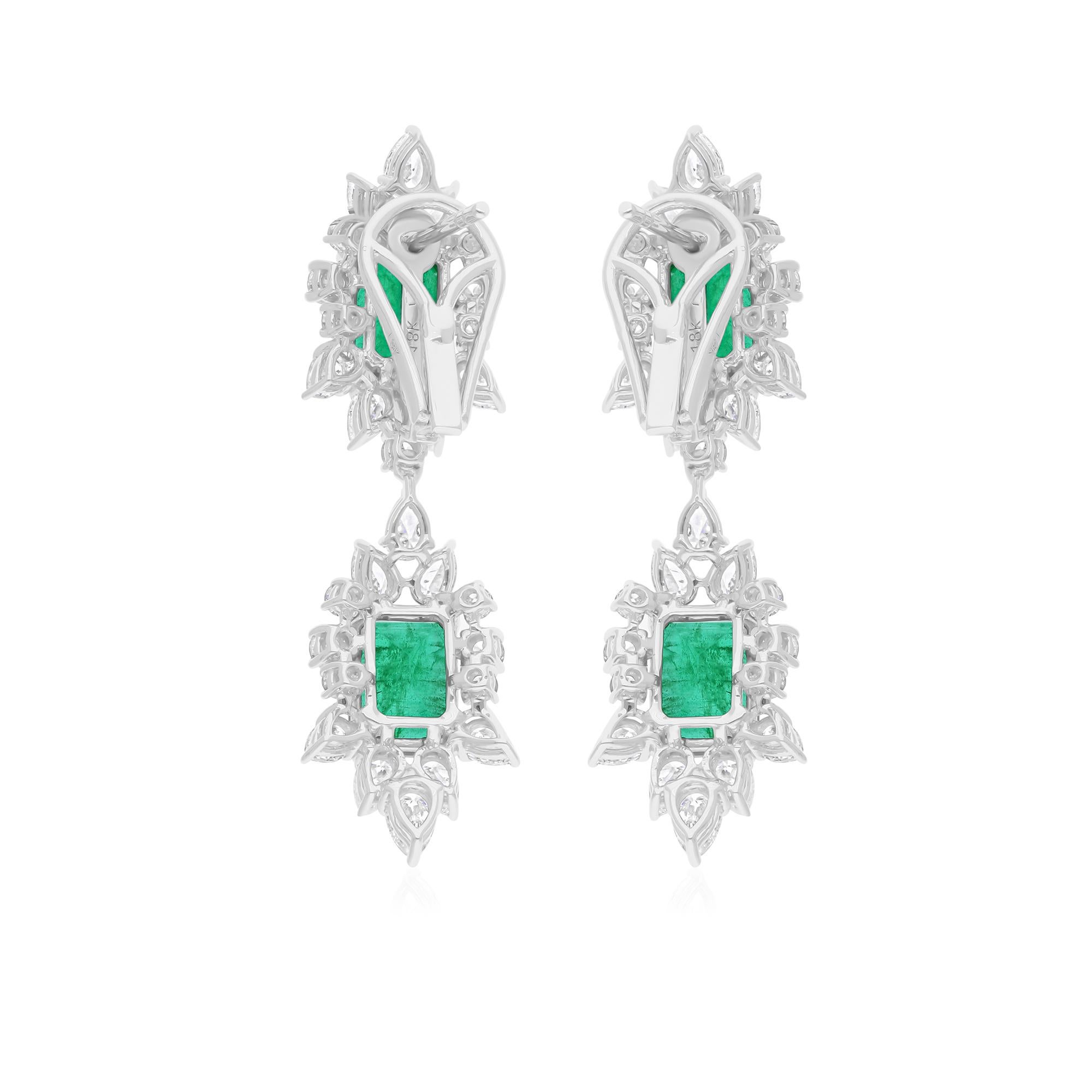 Natural Zambian Emerald Dangle Earrings SI/H Diamond 14 Karat White Gold Jewelry In New Condition For Sale In Diera, Dubai