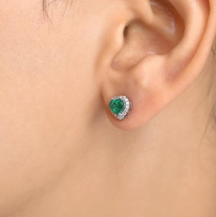 Natural zambian emerald diamond earrings in 18k gold en venta 2