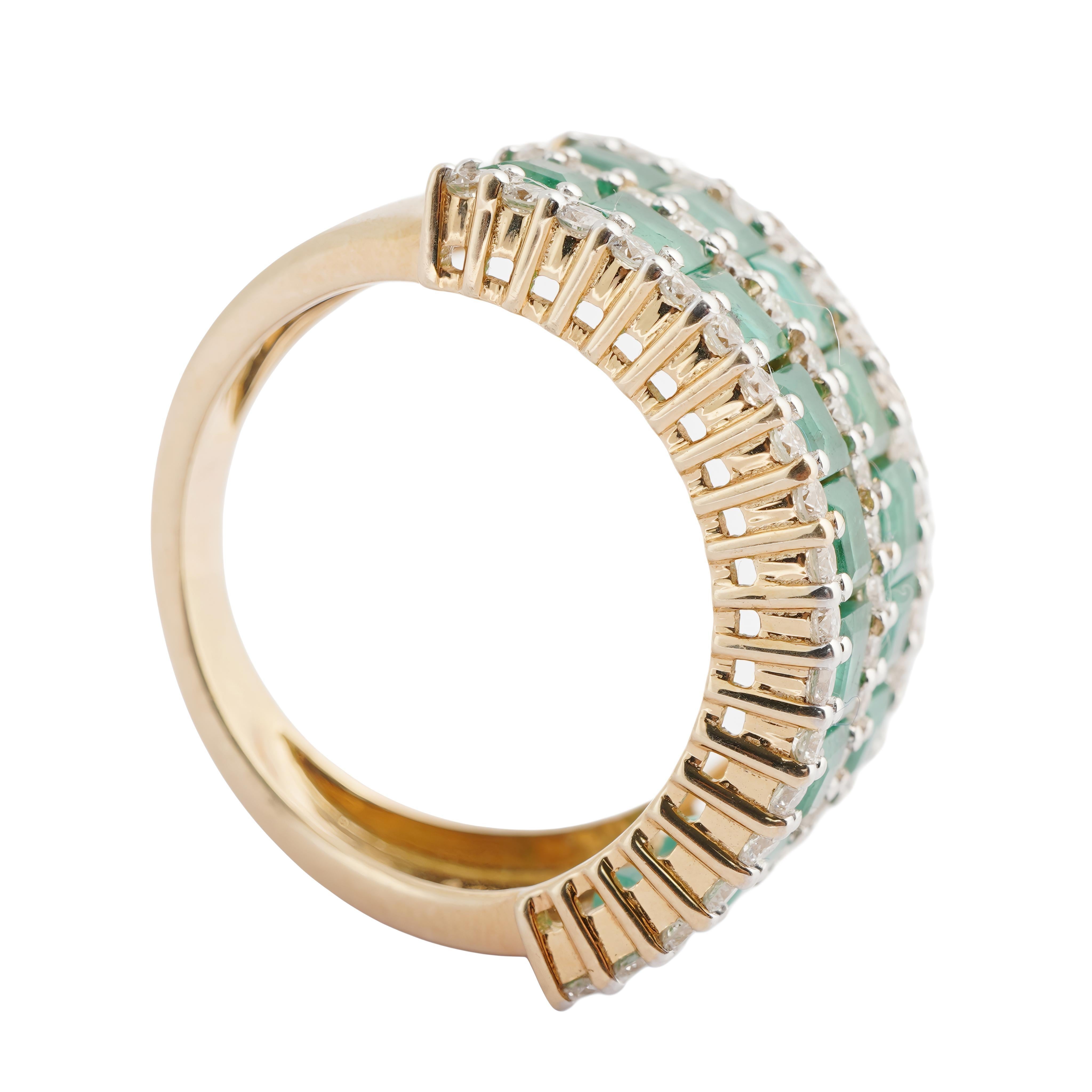 Natural Zambian emerald diamond ring in 14k gold en Nuevo estado para la venta en jaipur, IN