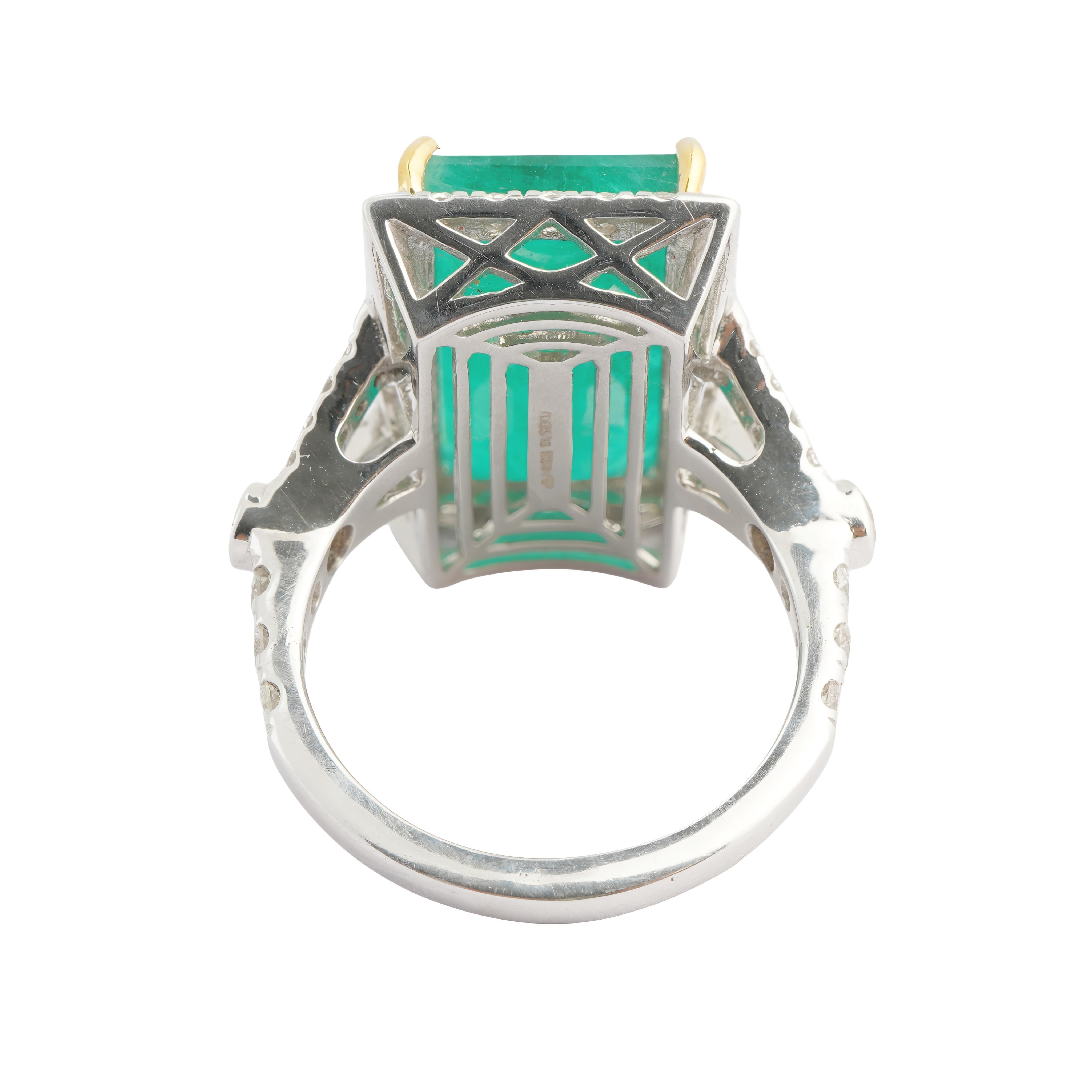 Natural Zambian emerald diamond ring in 14k gold en Nuevo estado para la venta en jaipur, IN
