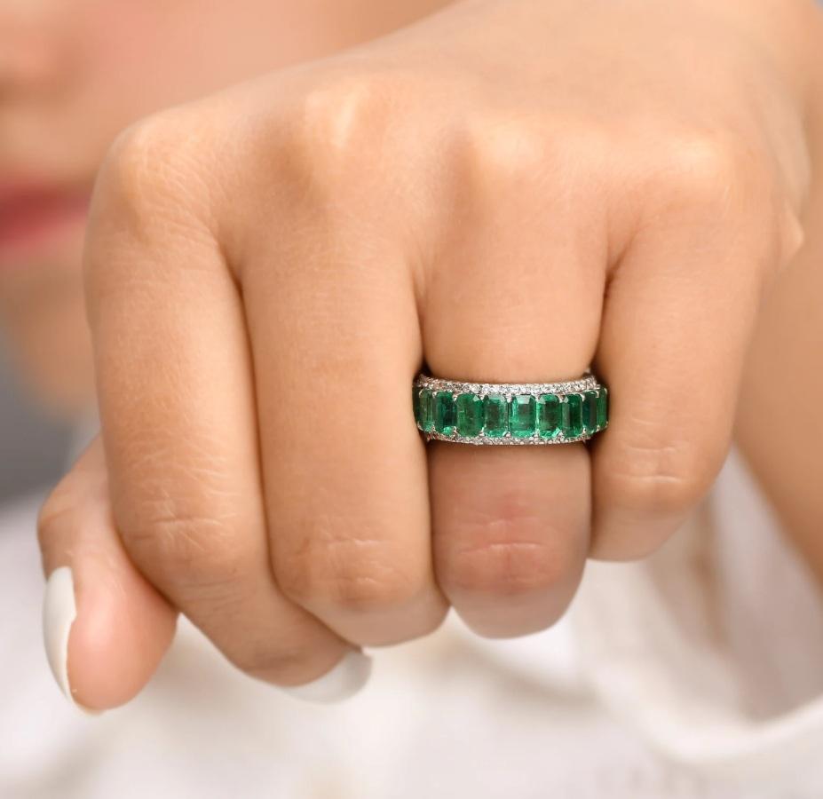Anello con diamante e smeraldo zambiano naturale in oro 14k In condizioni Nuovo in vendita a jaipur, IN