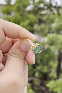Natural Zambian Emerald & Diamond Ring in 18k Gold