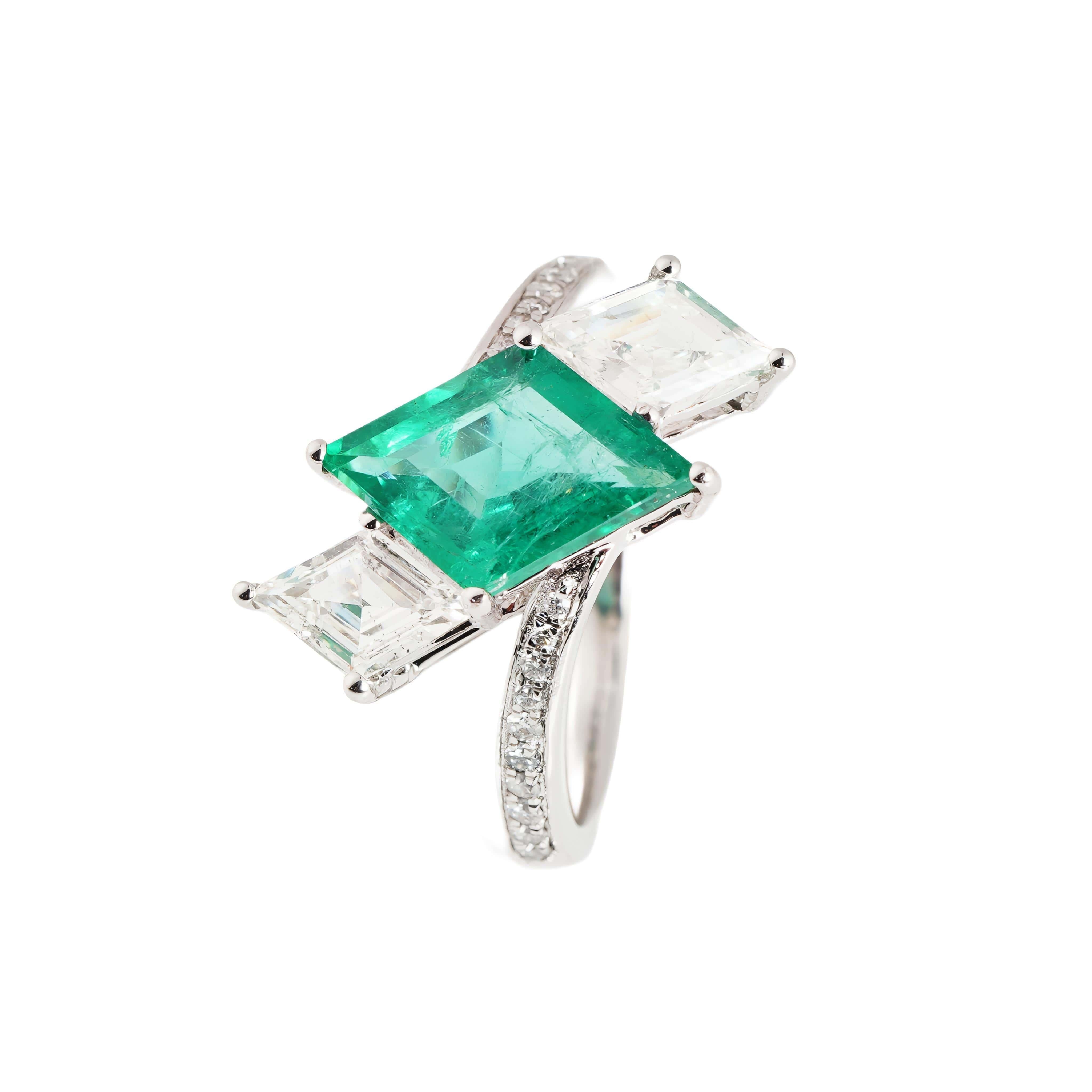 GW=4.210gm
NW=3.648gm
diamond round =0.13cts
diamond fancy shape ( 1.02 carats)
emerald =1.66cts
FOLLOW MonalisaJewelry Inc. storefront to view the latest collection.
Free Shipping .
We encourage you to take a look at all the pictures provided for