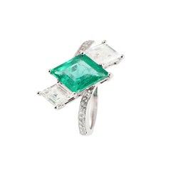 Natural zambian emerald  diamond ring in 18k gold