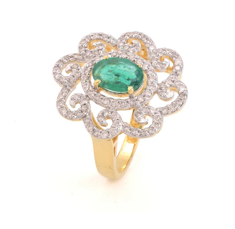 Natural zambian Emerald & Diamond Ring in 18k gold For Sale 2
