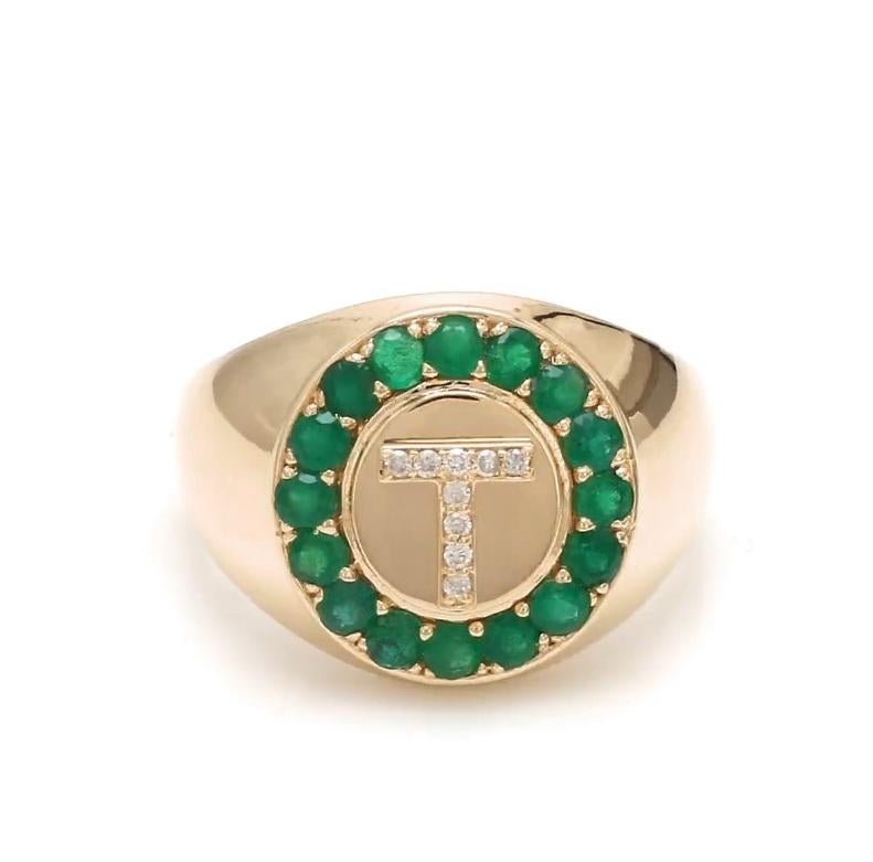 Natural 0.89 cts zambian emerald & 0.06 cts diamond T letter ring in 14k gold For Sale 1