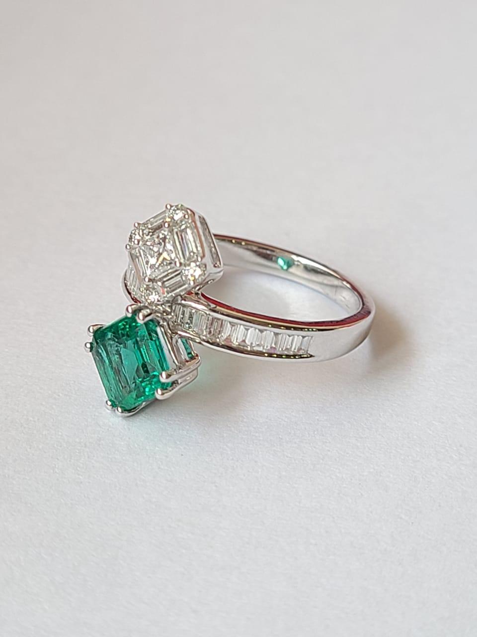 Modern Natural, Zambian Emerald & Diamonds Engagement Toi et Moi Ring Set in 18K Gold