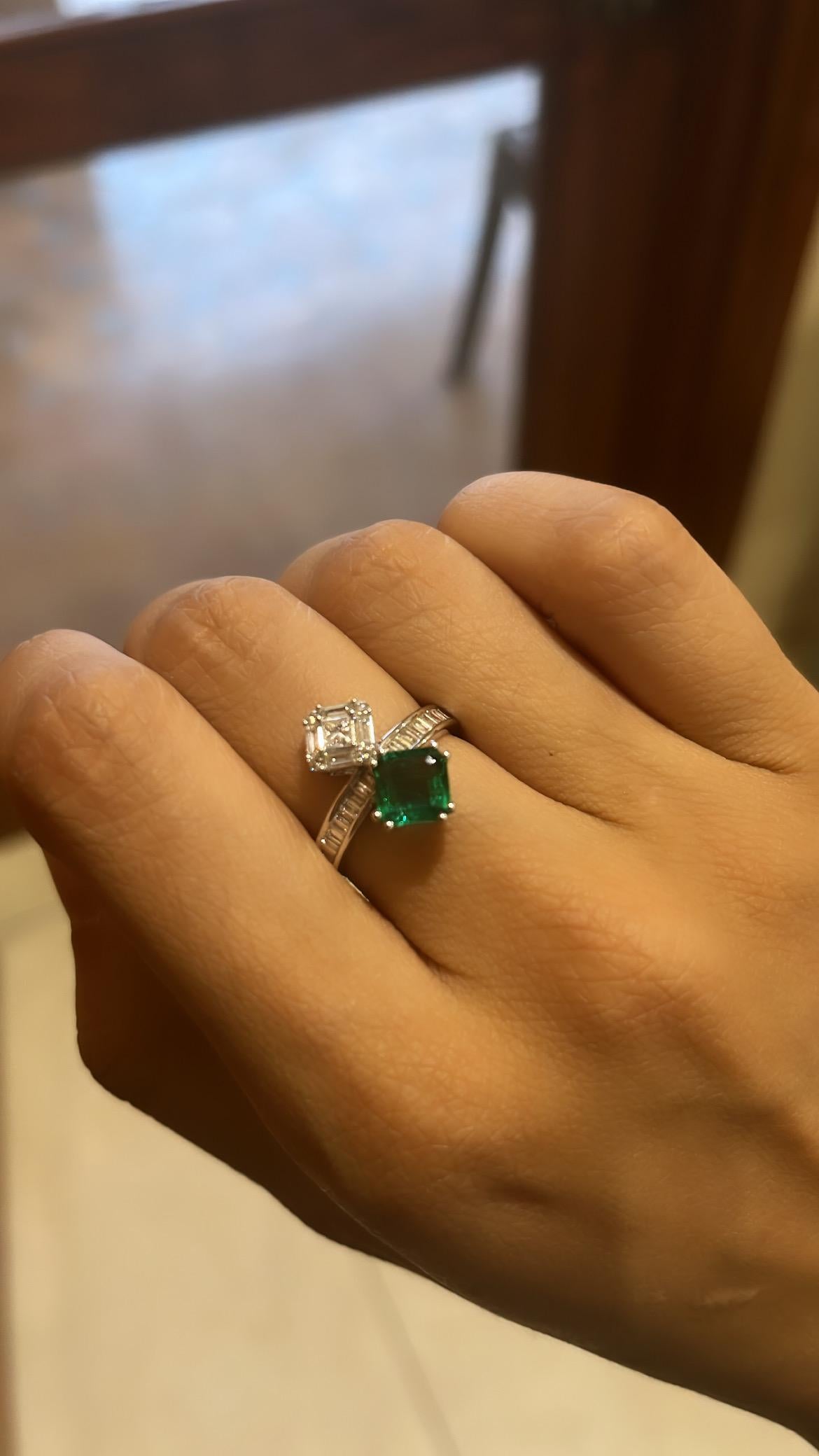 Natural, Zambian Emerald & Diamonds Engagement Toi et Moi Ring Set in 18K Gold 2
