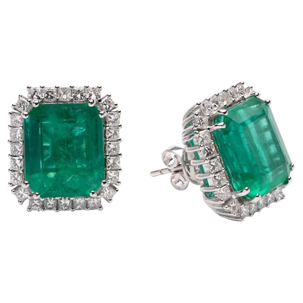Natural Zambian Emerald Earring 11.06 Carats and 1.54 Cents in 14k Gold For Sale