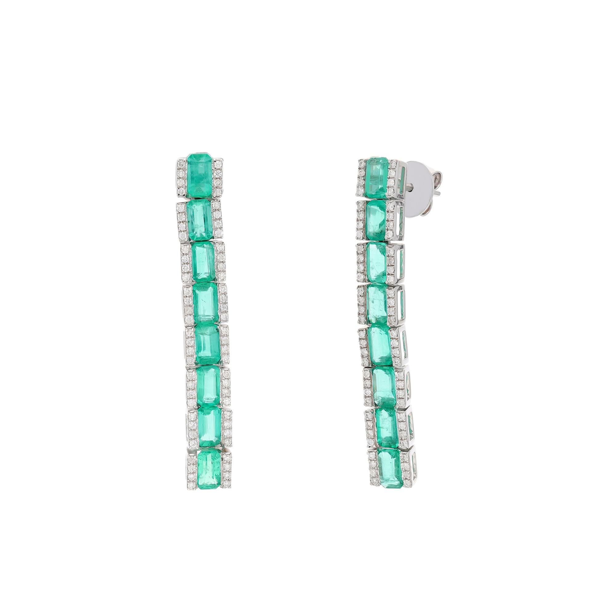 Women's Natural Zambian emerald earring with diamond 0.50 cts in 18k gold For Sale
