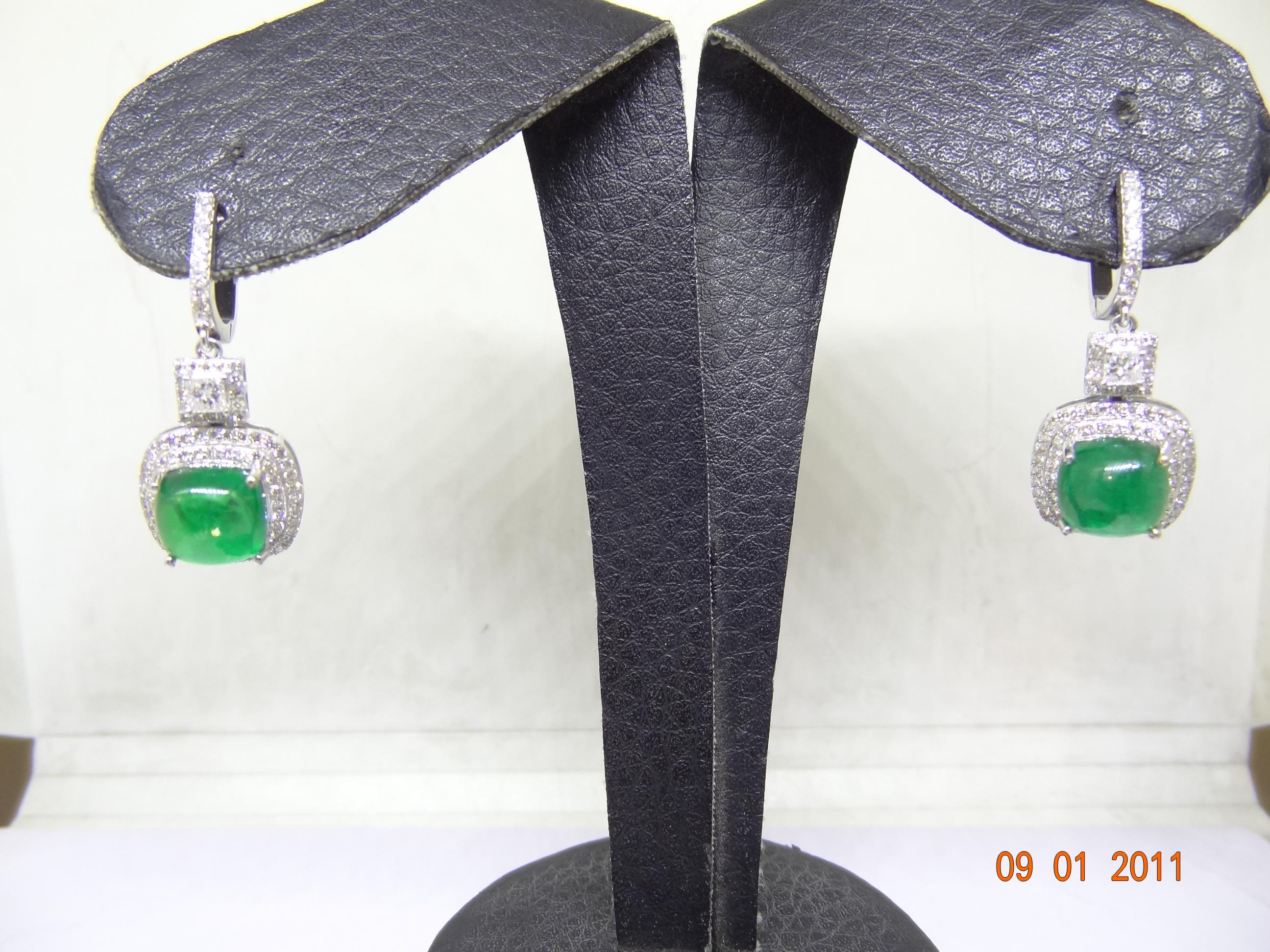 Mixed Cut Natural Zambian emerald earring with diamond and 14k gold For Sale
