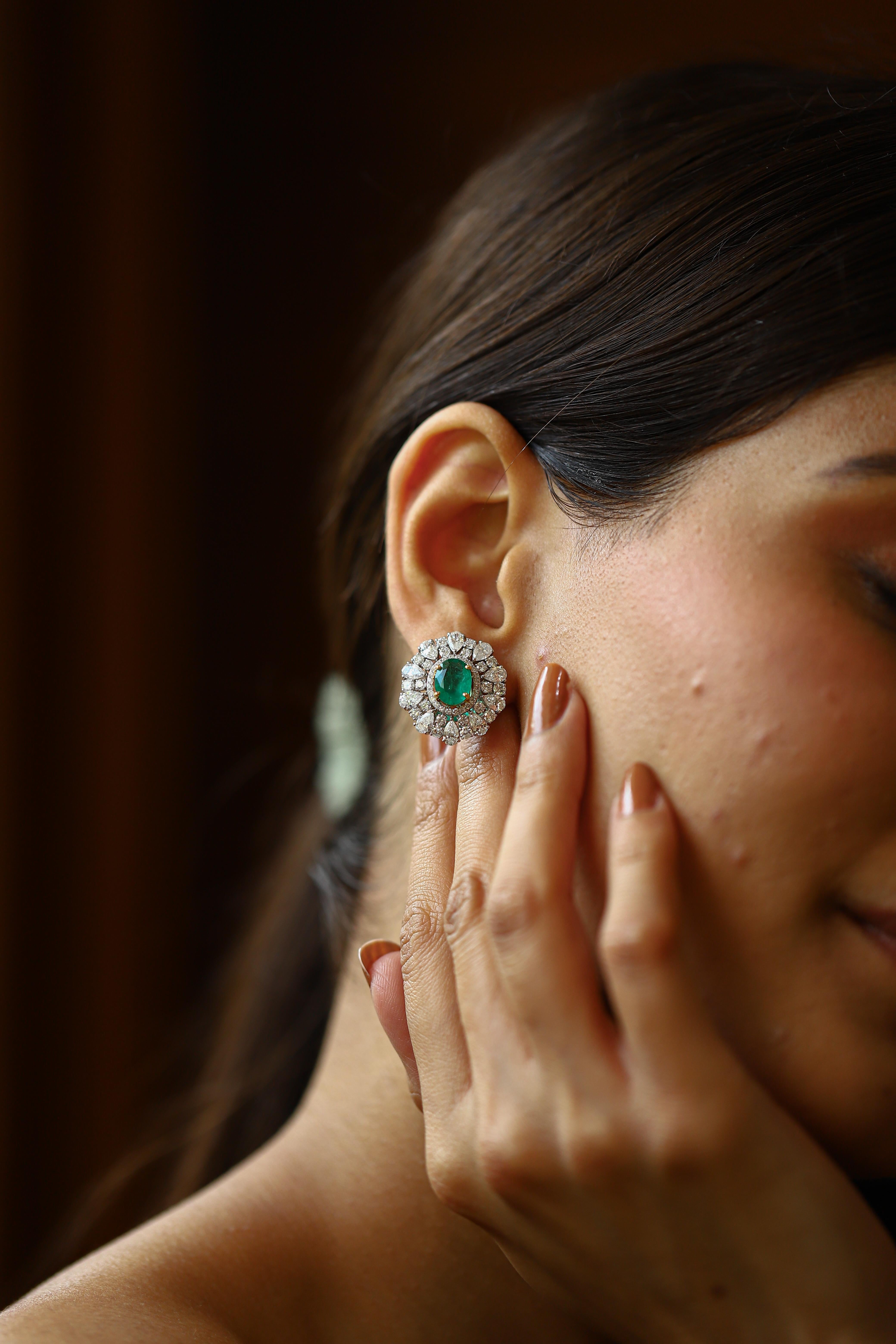 Mixed Cut Natural Zambian Emerald Earring with Diamond and 18k Gold For Sale