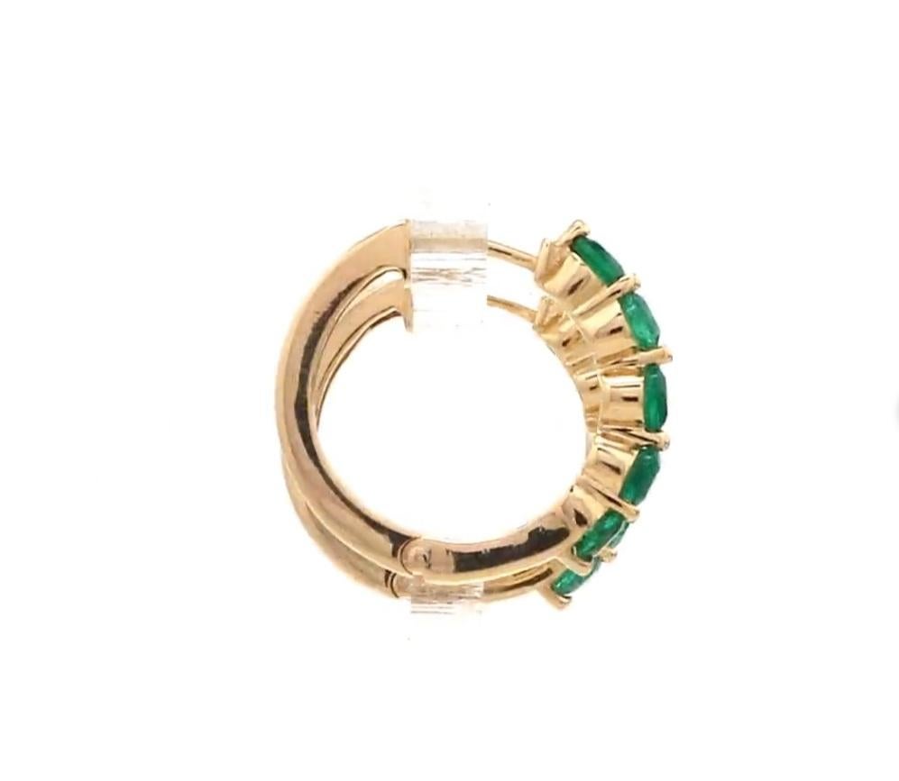 Emerald round mini hoops earrings gold  Natural emerald round prong set mini hoops earring gold  Emerald round mini hoops earrings gold

GEMSTONE DETAILS :
✦ Gemstone : Emerald
✦ Gemstone Type : Natural
✦ Gemstone Size : 2.70 MM
✦ Gemstone Shape :
