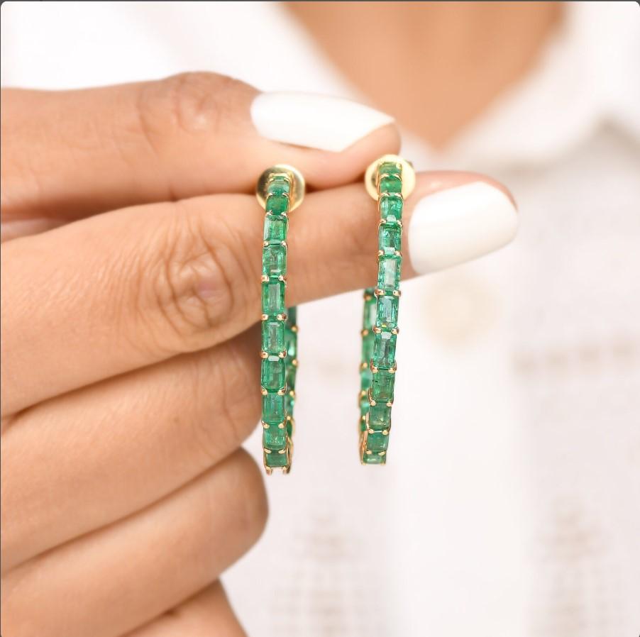 Boucles d'oreilles en émeraude naturelle de Zambie en 14k  or Neuf - En vente à New York, NY