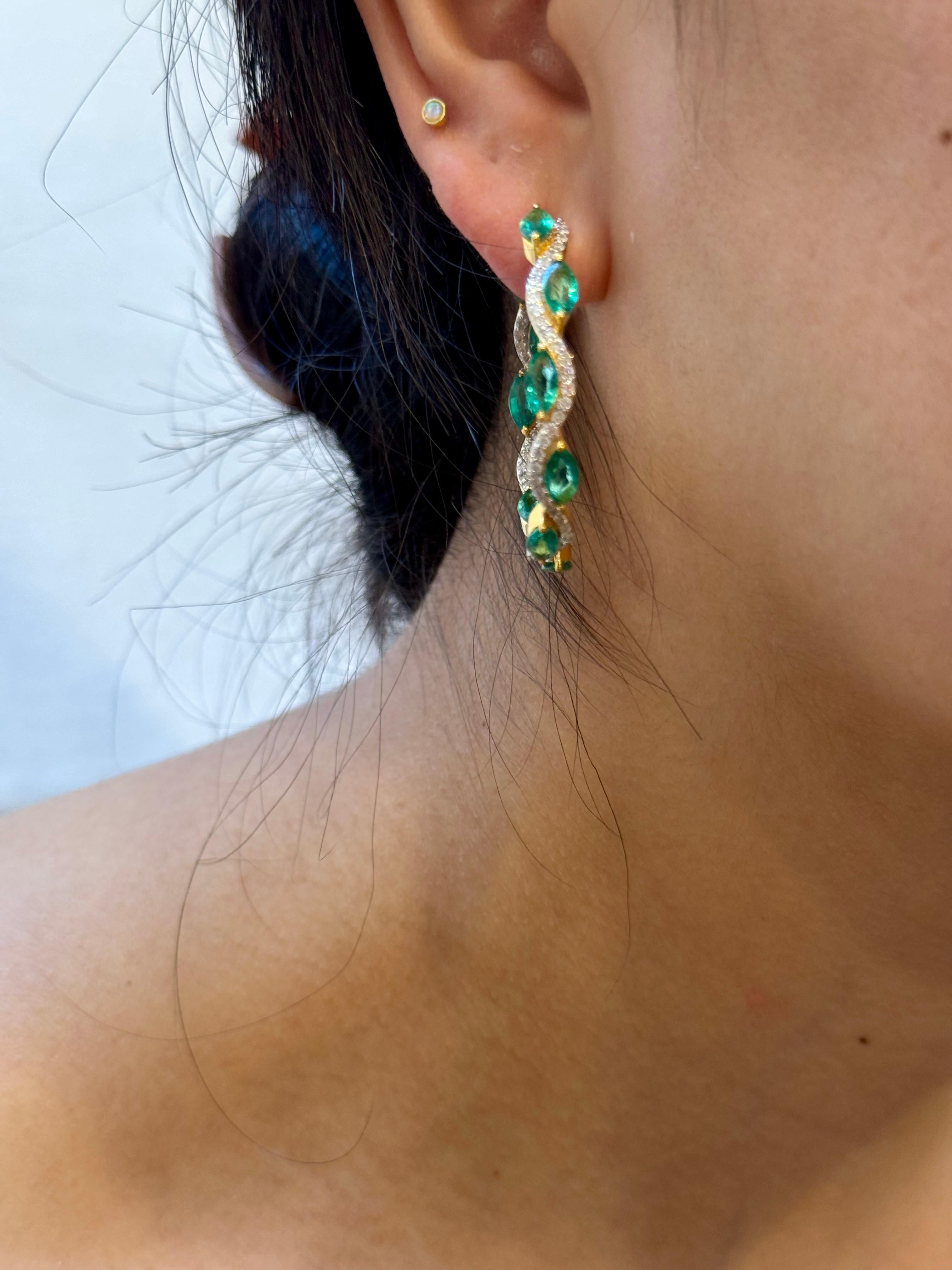 Natural zambian emerald earrings with diamonds in 18k yellow gold For Sale 3