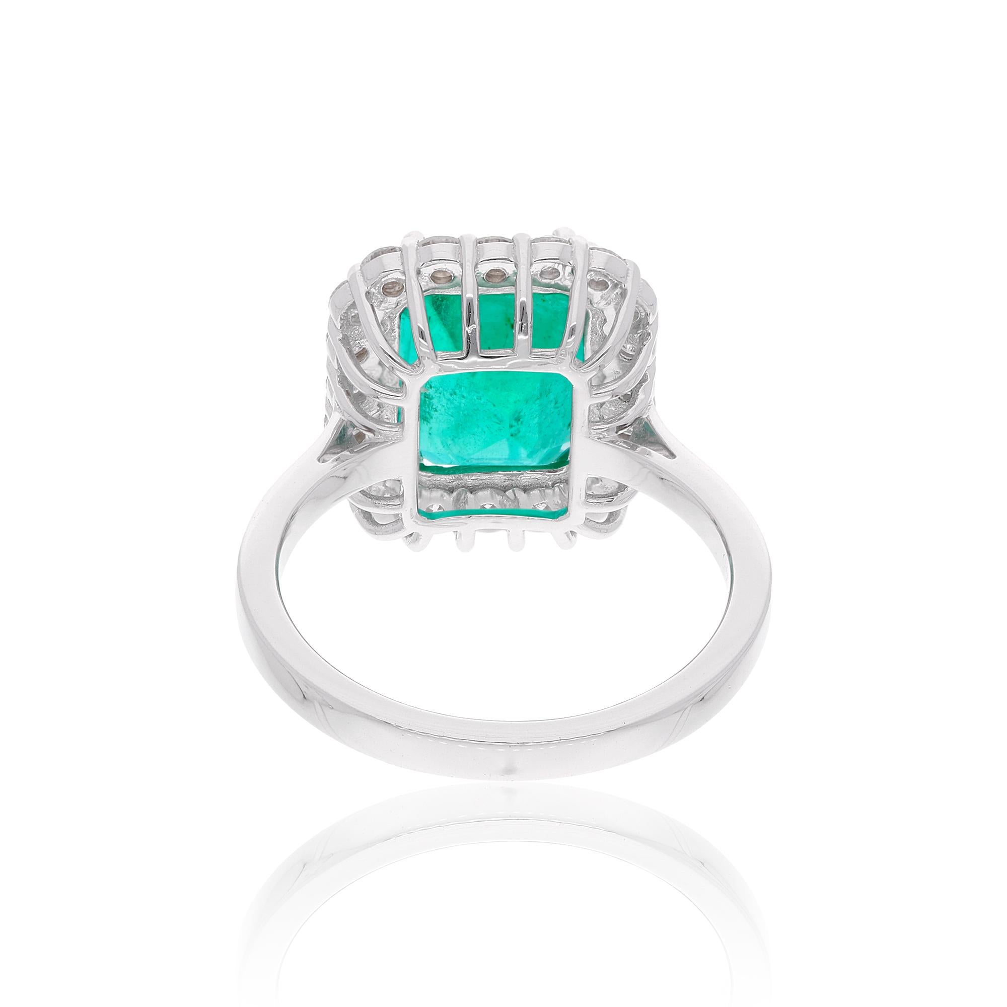 in vendita:  Anello di fidanzamento con diamante aureolato in oro bianco 14K con gemma di smeraldo naturale dello Zambia 6