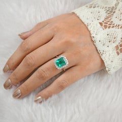 Natural Zambian Emerald Gemstone Diamond Halo 18K White Gold Engagement Ring
