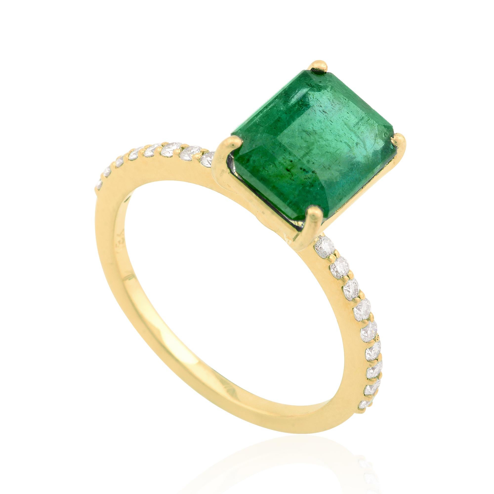 For Sale:  Natural Emerald Gemstone Ring Diamond Pave Solid 18k Yellow Gold Jewelry 3