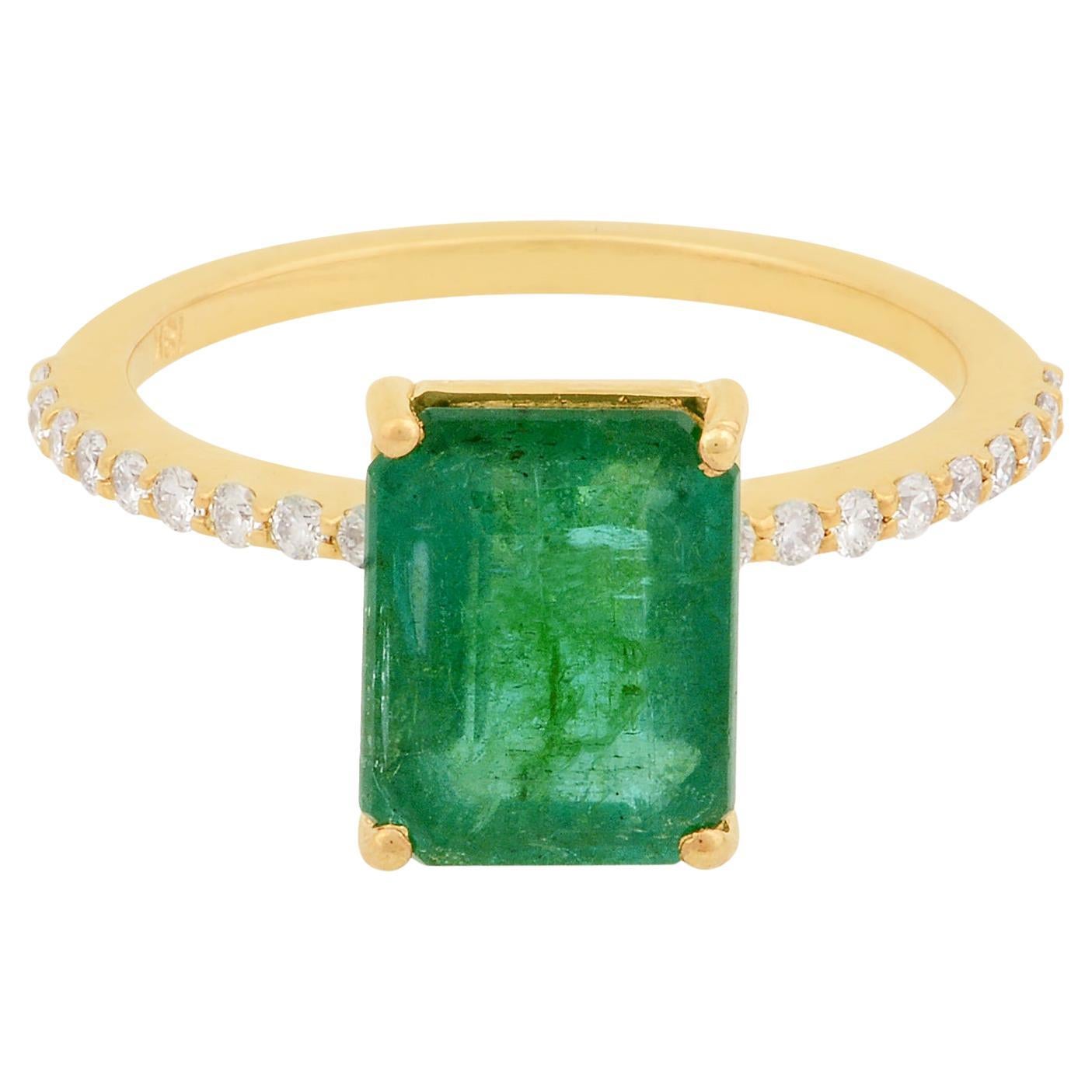 For Sale:  Natural Emerald Gemstone Ring Diamond Pave Solid 18k Yellow Gold Jewelry