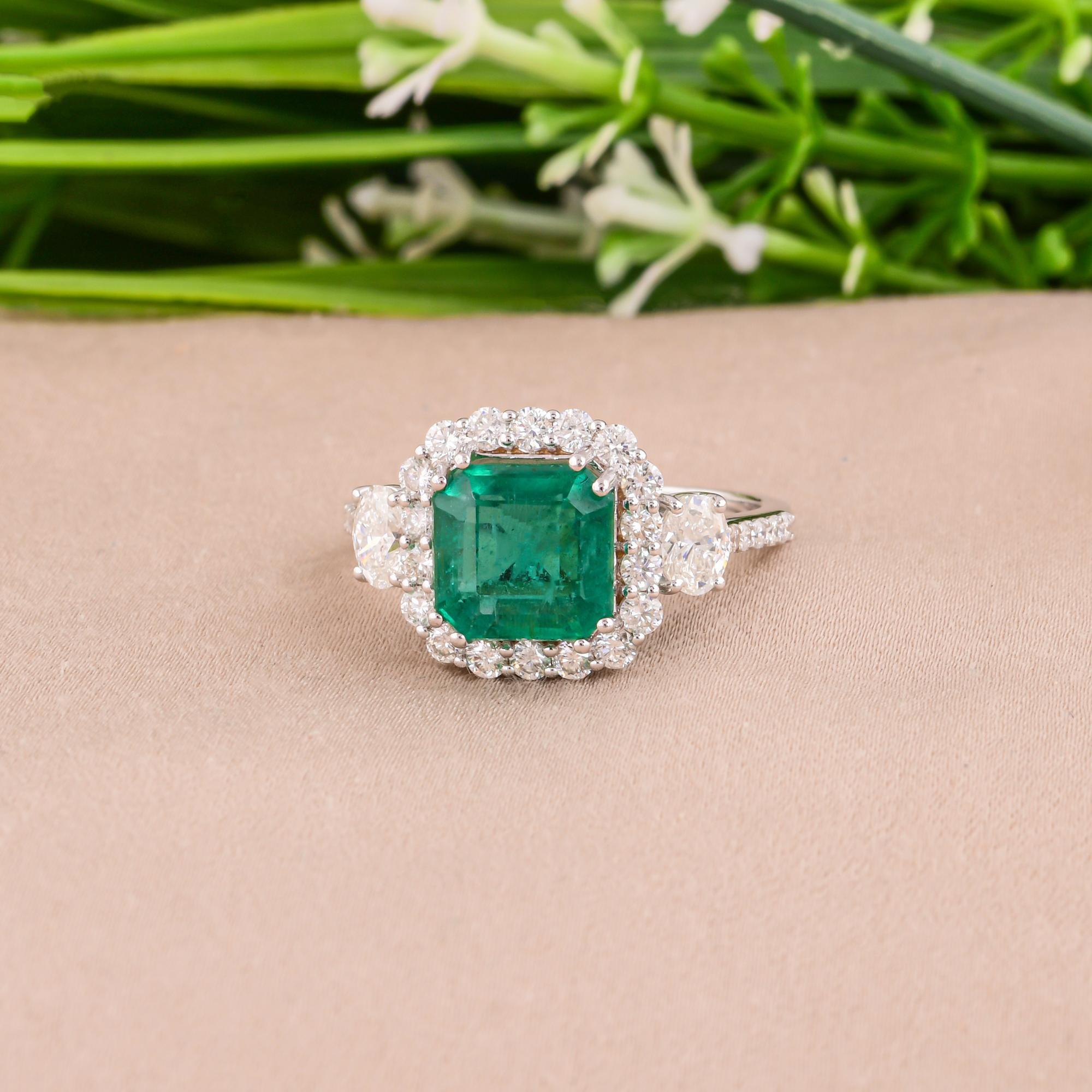 Esmeralda zambiana natural Anillo SI/H Diamante Joyas de oro blanco de 14 quilates Moderno en venta