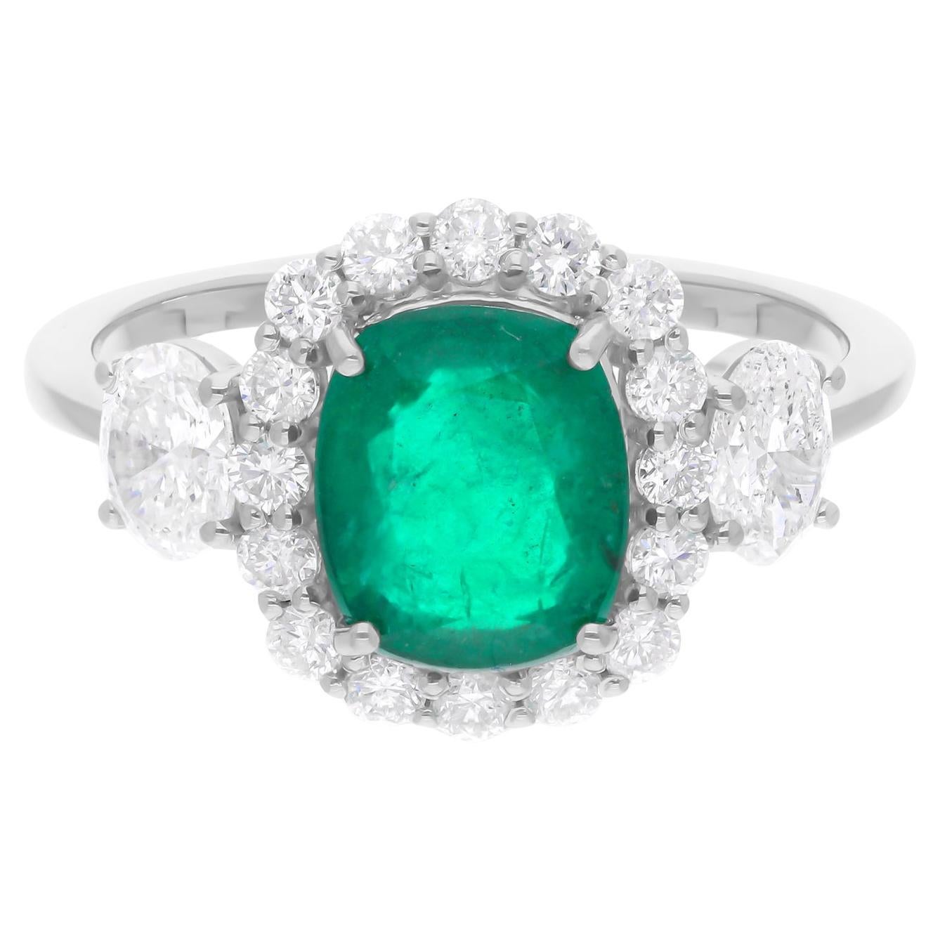 Natural Zambian Emerald Gemstone Ring SI/H Diamond 18 Karat White Gold Jewelry For Sale