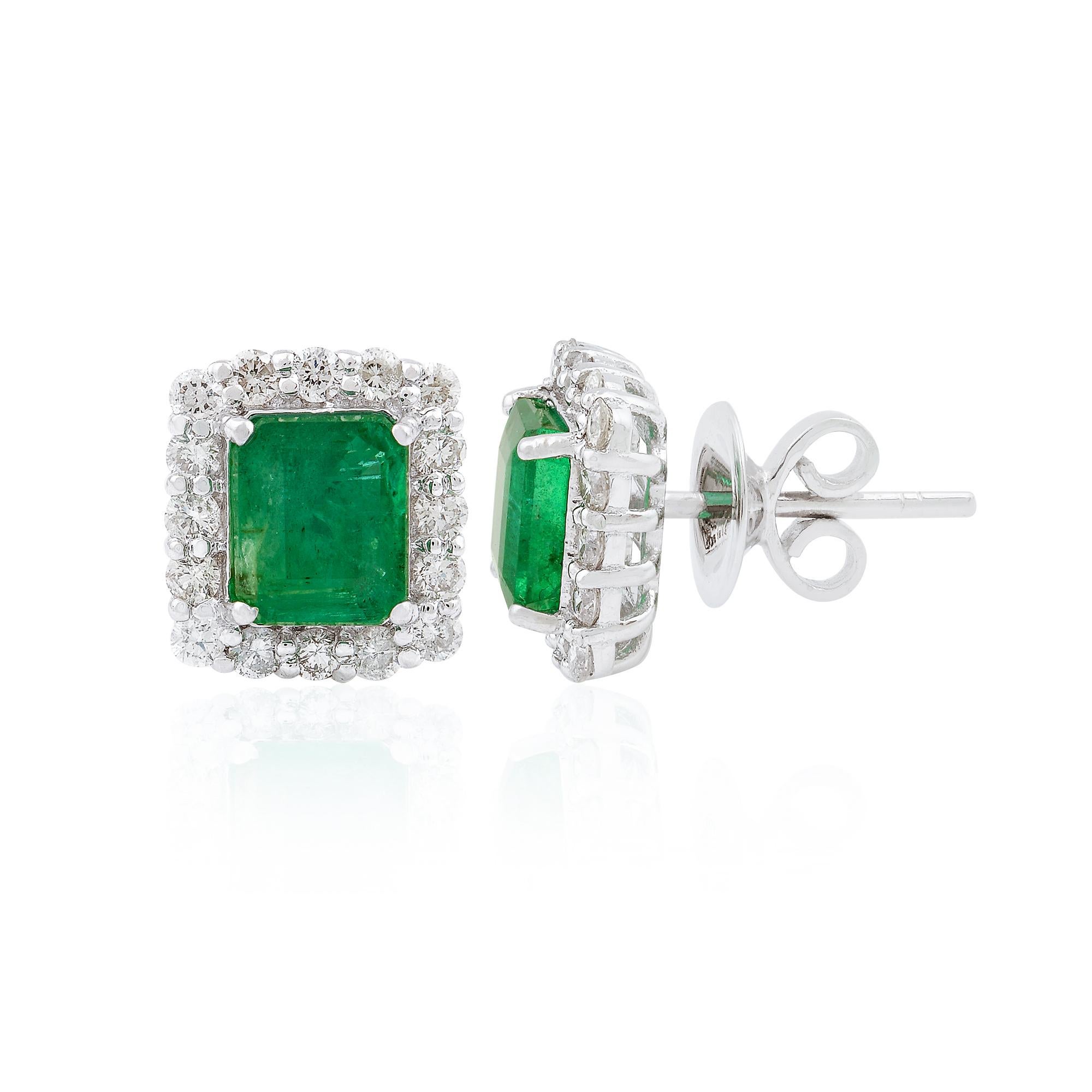Modern Natural Zambian Emerald Gemstone Stud Earrings SI/HI Diamond 18 Karat White Gold For Sale