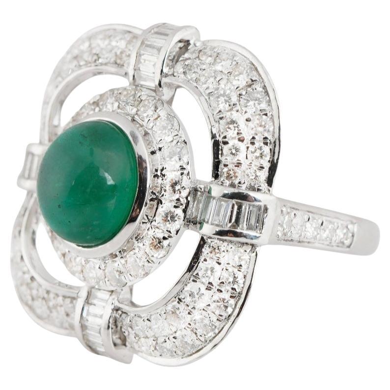 Natural Zambian Emerald high quality caboshan diamond ring in 18k gold For Sale