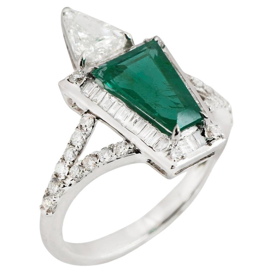 Natural Zambian Emerald high quality & diamond ring in 18k gold