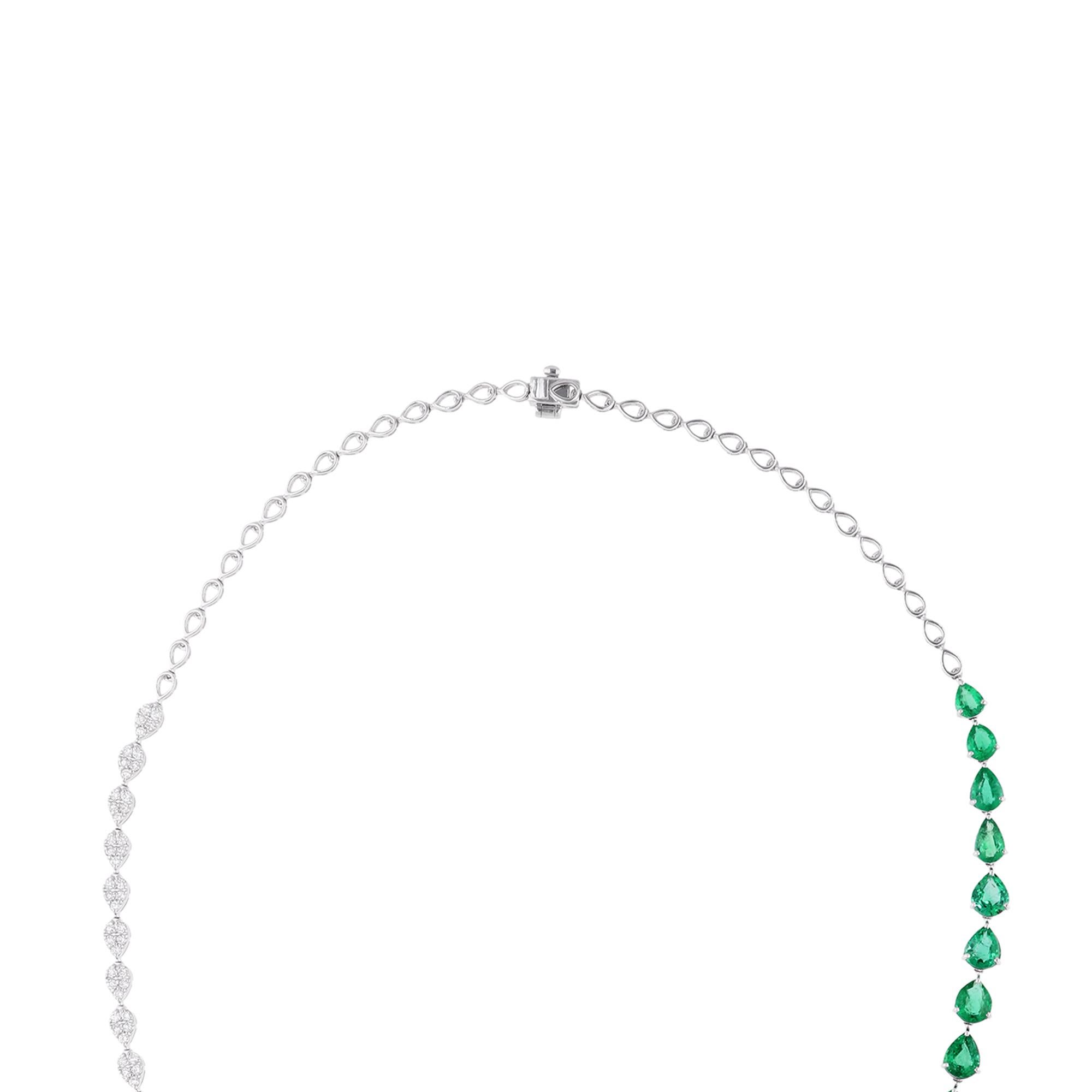 Natürlicher sambischer Smaragd Halskette mit birnenförmigem Diamant 14 Karat Weißgold feiner Schmuck Damen im Angebot