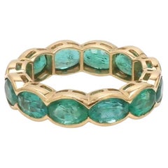 Natural zambian emerald oval ring in 18k gold