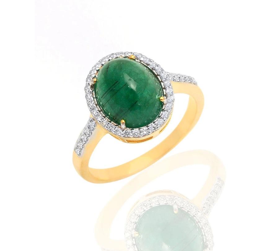 It is a 14K Solid Yellow Gold 0.28 Carat  Diamond ( G-H Color ,SI1-SI2 Purity ) Emerald Gemstone Designer Ring. Wear the emerald ring from work to play and you'll be sure to turn heads!

Specification: 

Dimensions: RING SIZE-8 US, TOP-14*12