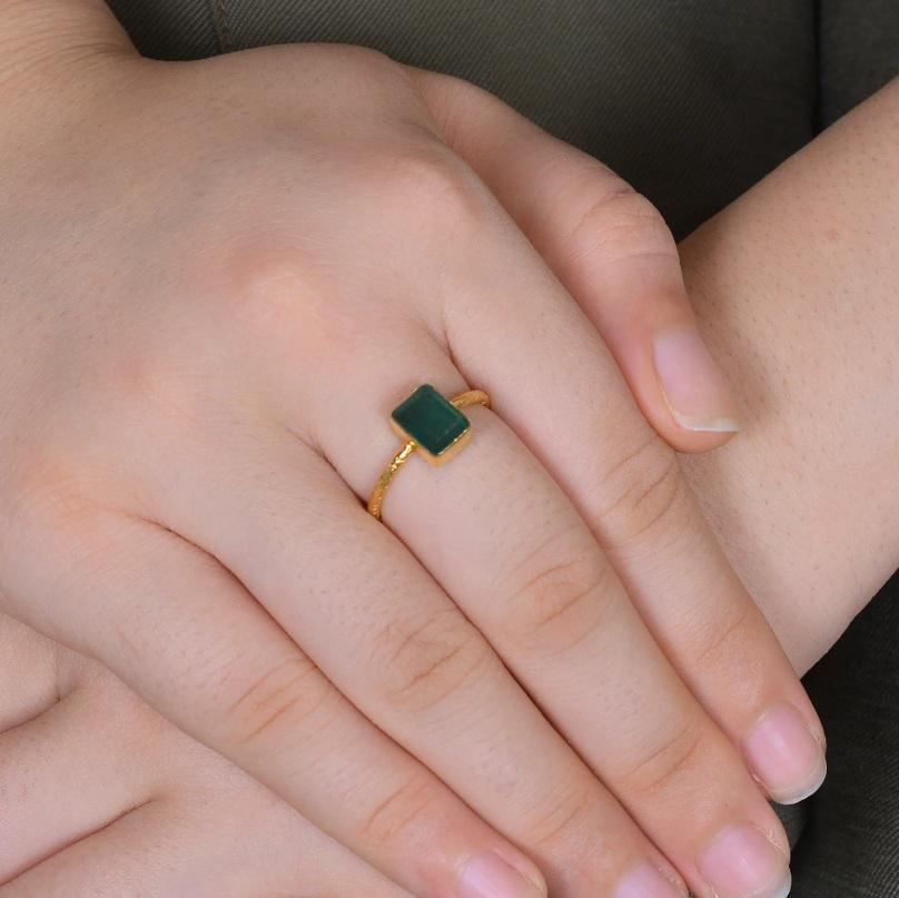 Bague en émeraude naturelle de Zambie Or 18K en vente 2