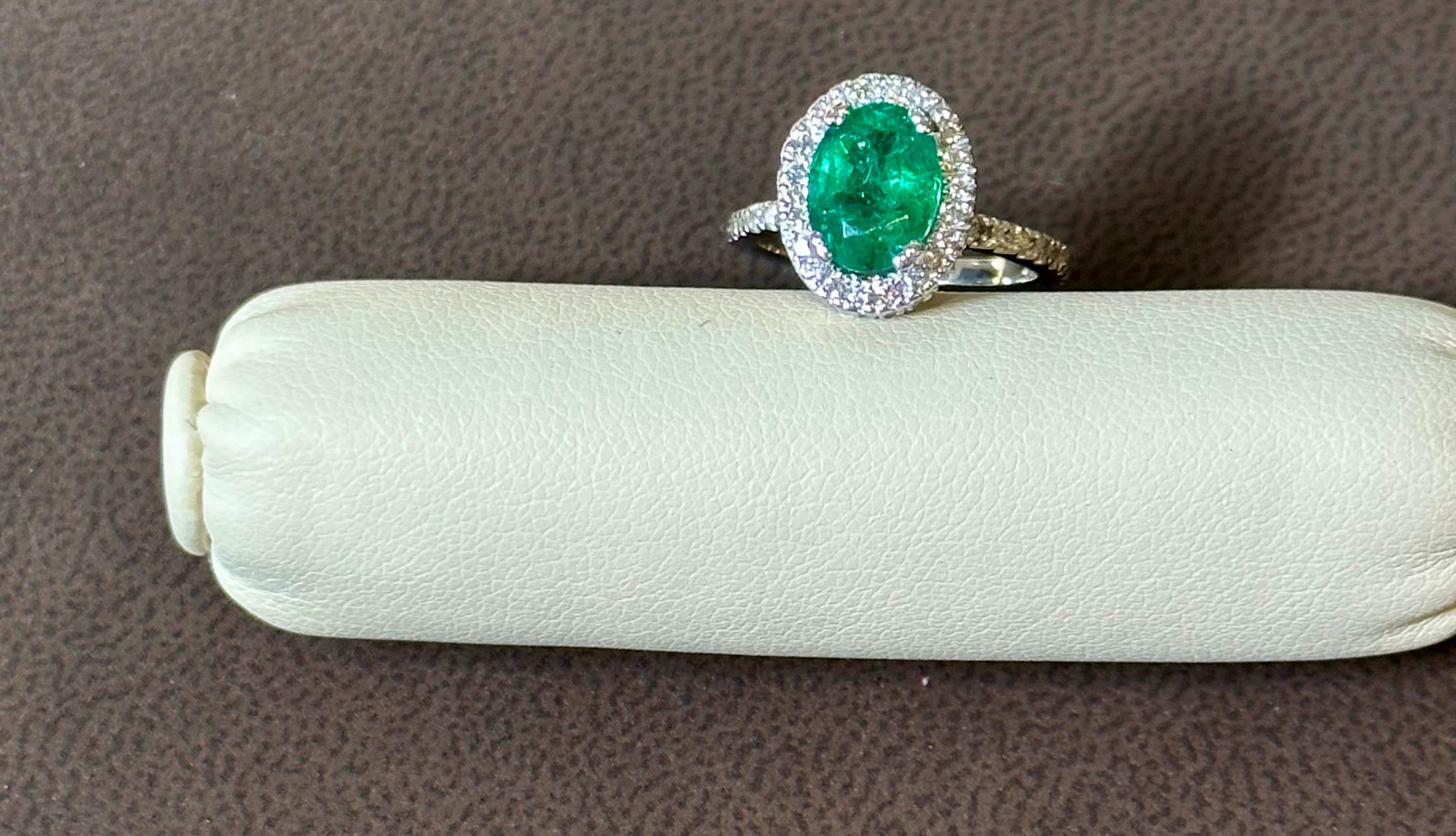 Women's or Men's 2.5 Carat Oval Natural Zambian Emerald & 1.25ct Diamond Ring 14 Karat White Gold For Sale