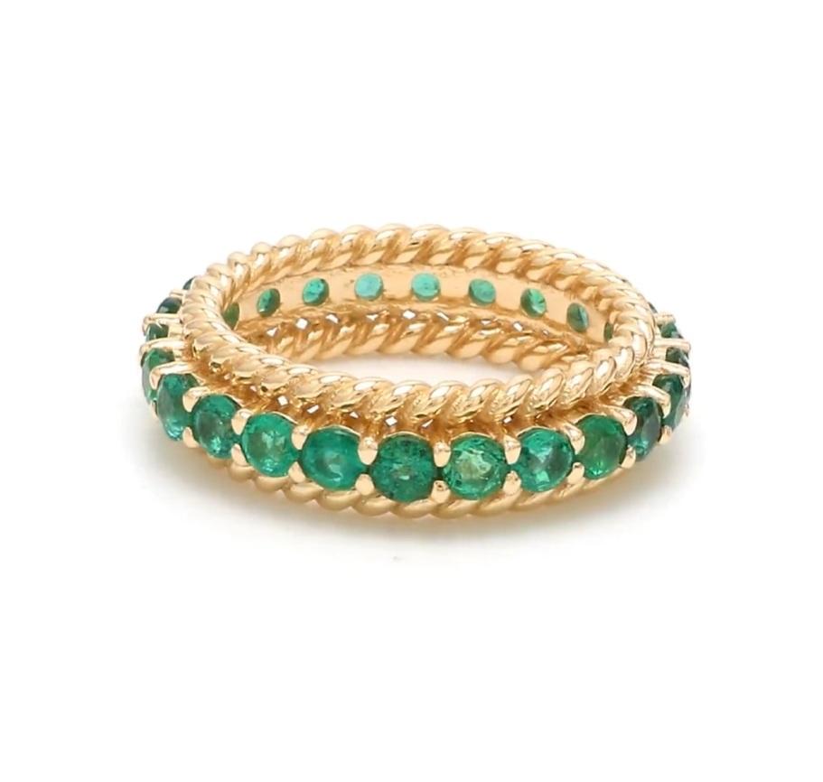 Anello eternità con smeraldo Art Deco in oro  Anello vintage con smeraldo naturale in oro  Anello a fascia per l'eternità con taglio smeraldo  Anello smeraldo a filo ritorto oro

DETTAGLI SULLA PIETRA :
✦ Pietra preziosa : Smeraldo
✦ Tipo di gemma :
