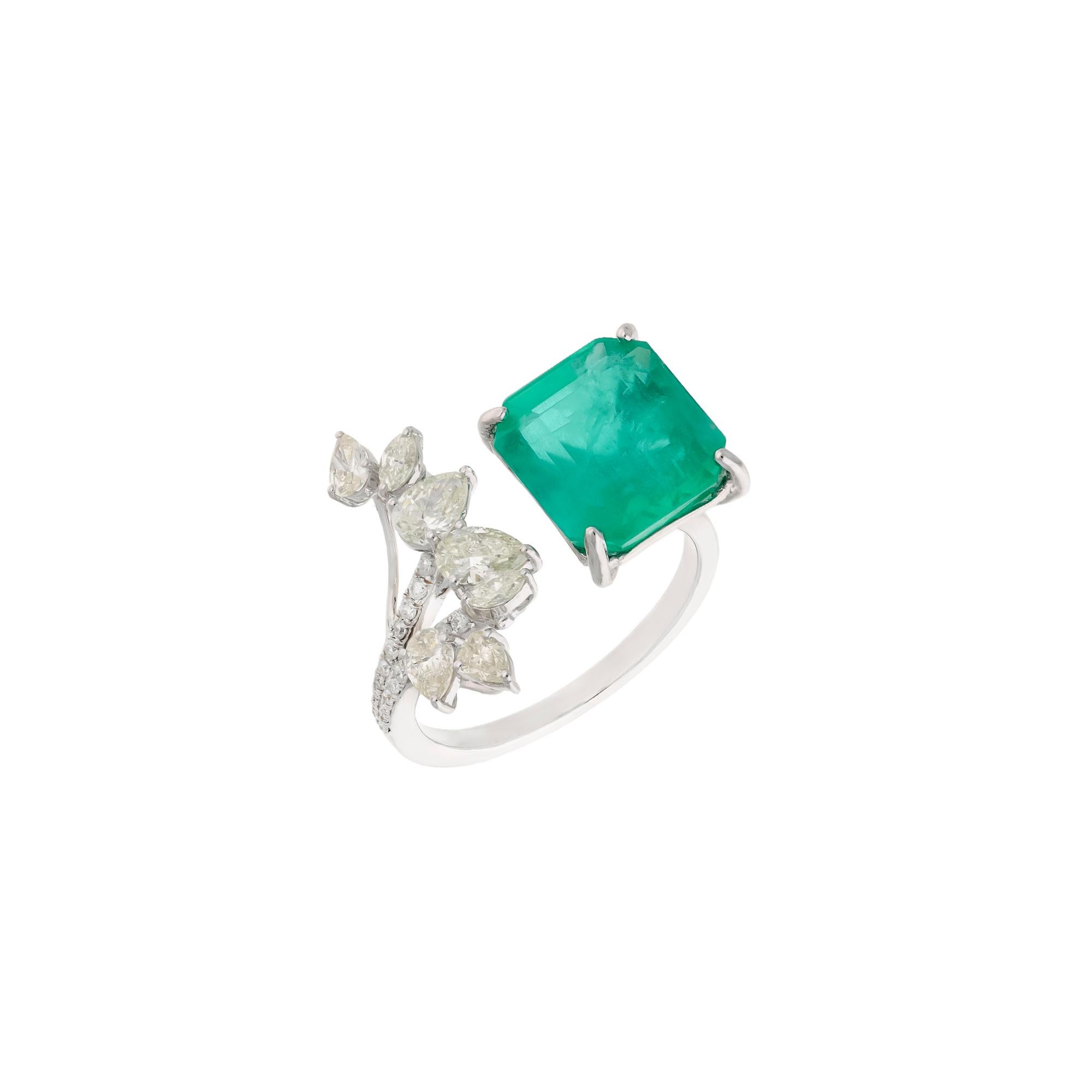 Natural zambian emerald ring with diamond 0.92cts in 18k gold In New Condition For Sale In jaipur, IN