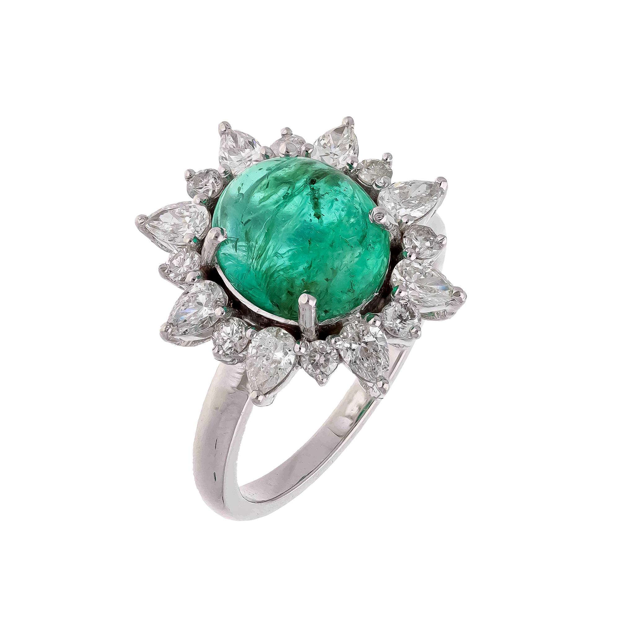 Dies ist ein natürlicher sambischer Smaragd Ring mit Diamanten und 18k Gold. Die Smaragde sind sehr hohe Qualität und sehr gute Qualität Diamanten die Klarheit ist vsi und G Farbe


Smaragde : 3,28 Karat
Diamanten : 1,02 Karat
Gold: 5,04 Gramm

Dies