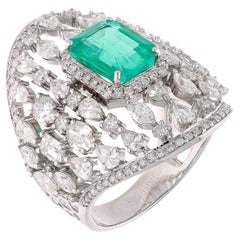 Natural Zambian emerald ring with diamond and 18k gold