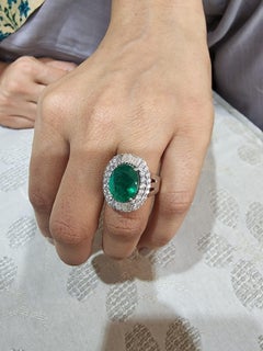 Bague en émeraude naturelle de Zambie avec diamants et or 14k