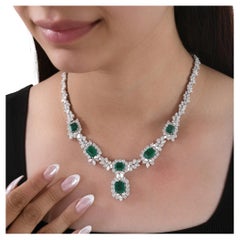 Smeraldo naturale dello Zambia SI/H Collana di diamanti in oro bianco 18 carati Gioielli di pregio