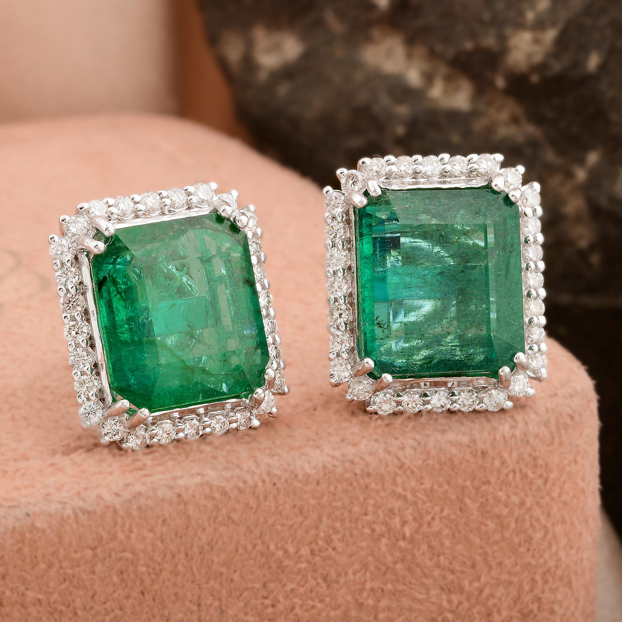 Modern Natural Zambian Emerald Stud Earrings SI/HI Diamond 18 Karat White Gold Jewelry For Sale