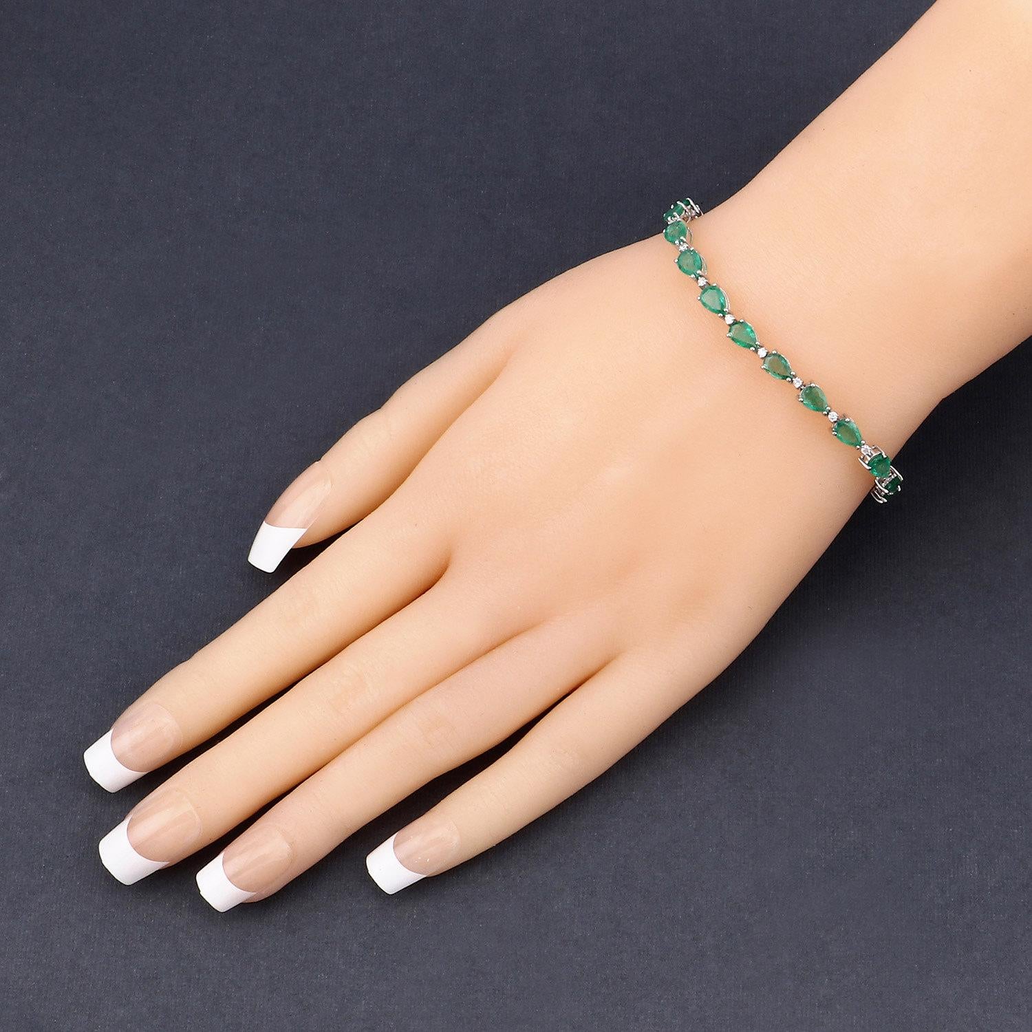 Natürliches sambisches Smaragd-Tennisarmband Diamant-Glieder 8,5 Karat 14K Weißgold (Zeitgenössisch) im Angebot