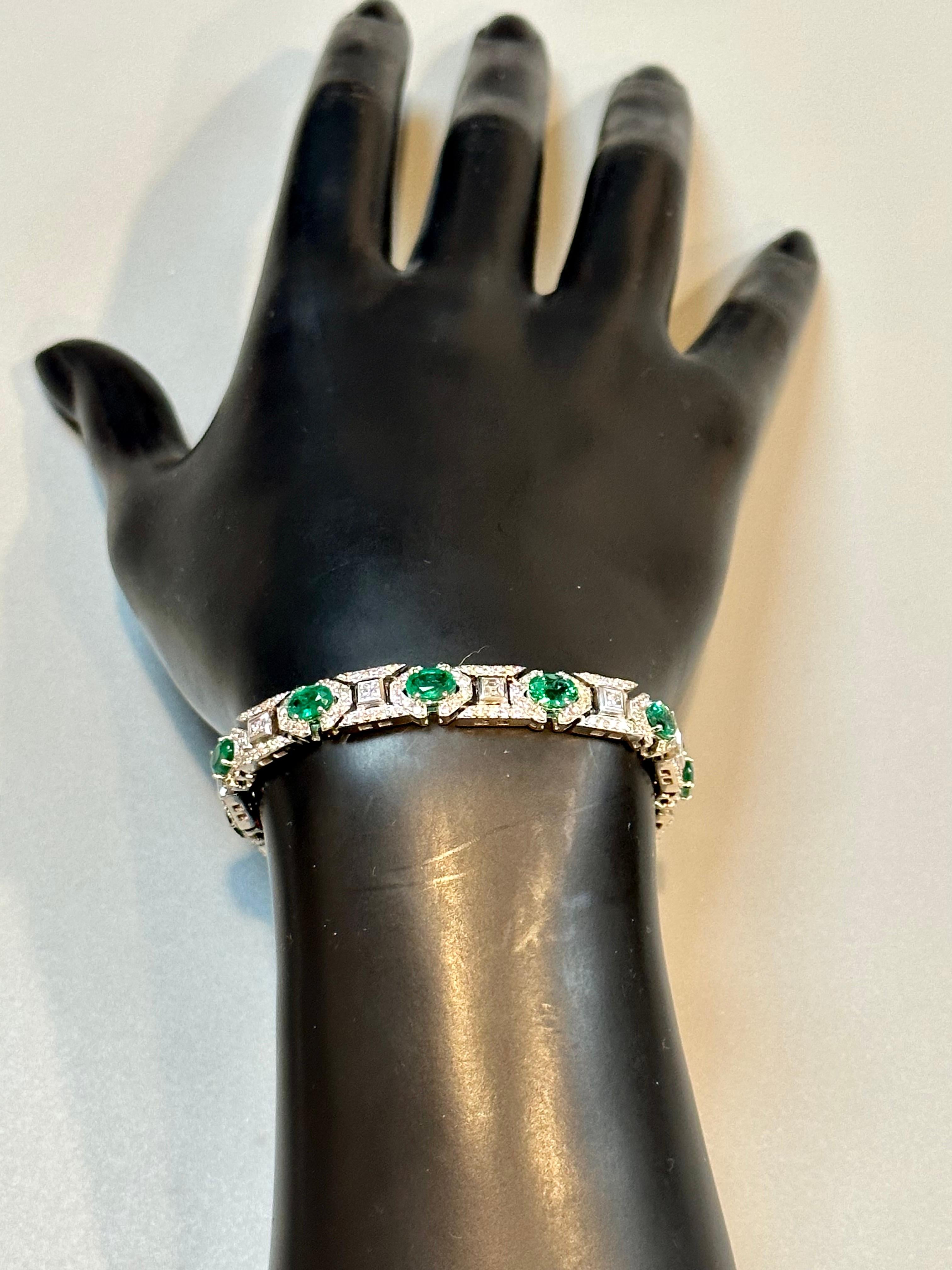 Natural Zambian Emerald Tennis Bracelet with Diamonds and 18k Gold For Sale 3