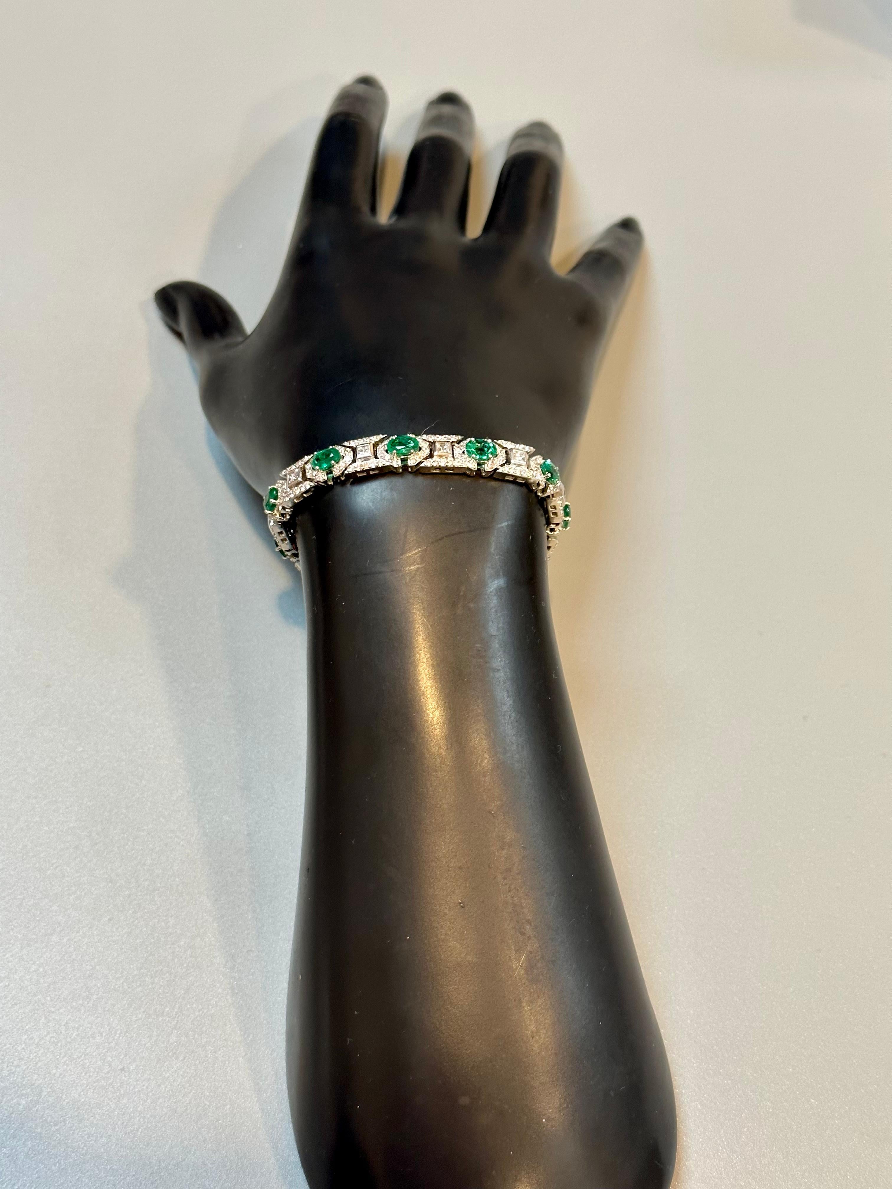Natural Zambian Emerald Tennis Bracelet with Diamonds and 18k Gold For Sale 4