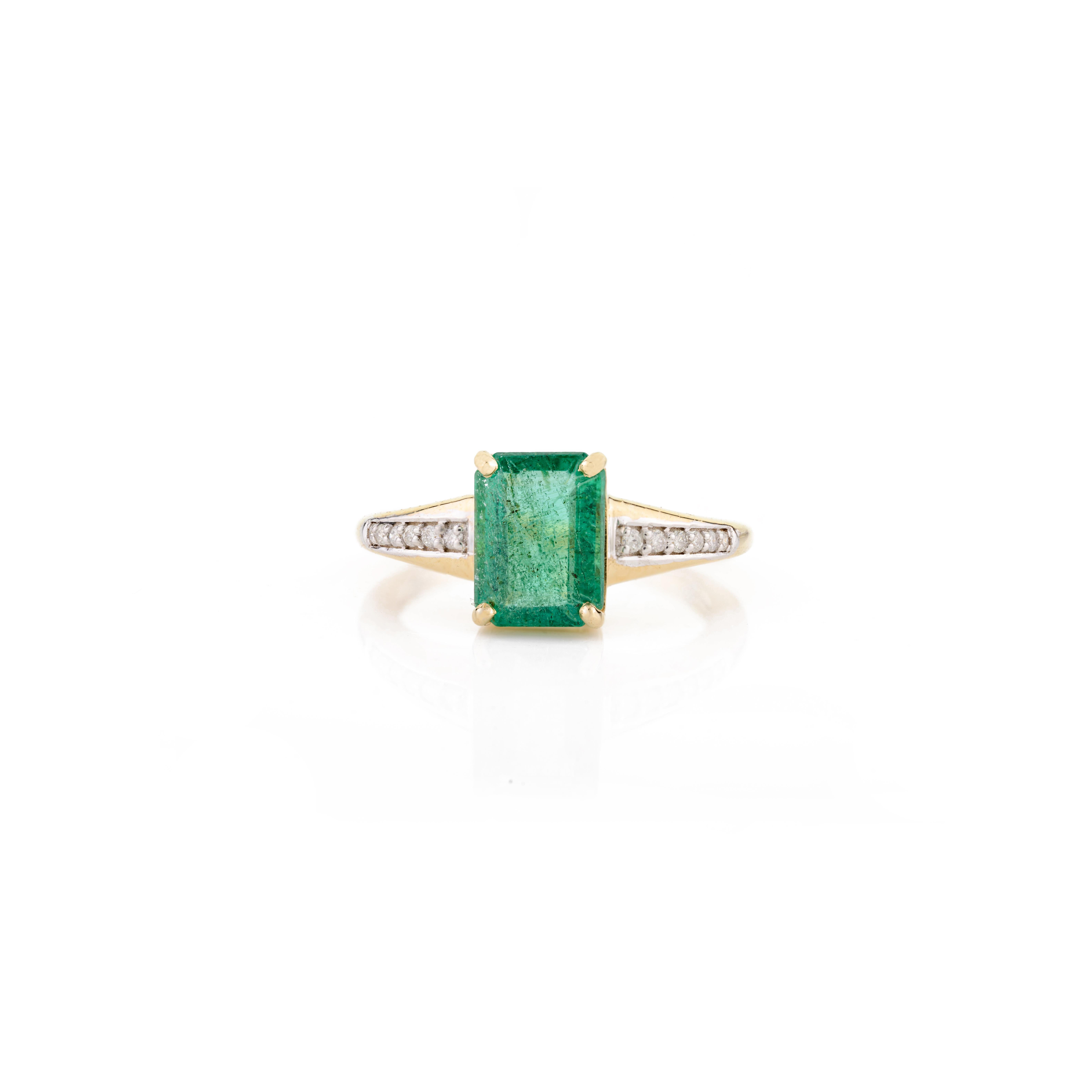 For Sale:  Natural Zambian Emerald Wedding Ring with Diamonds for Women in 18k Yellow Gold 3
