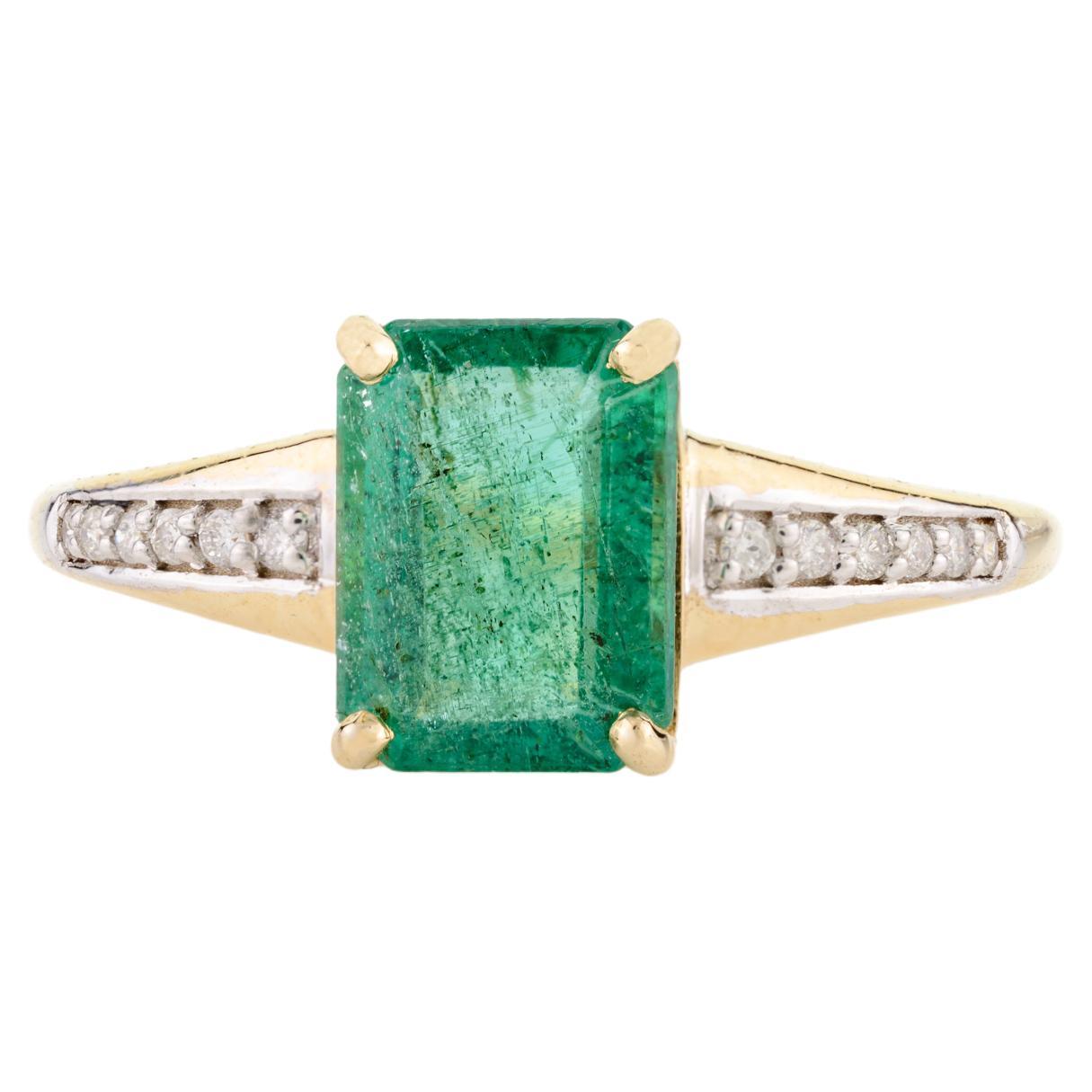 Natural Zambian Emerald Wedding Ring with Diamonds for Women in 18k Yellow Gold