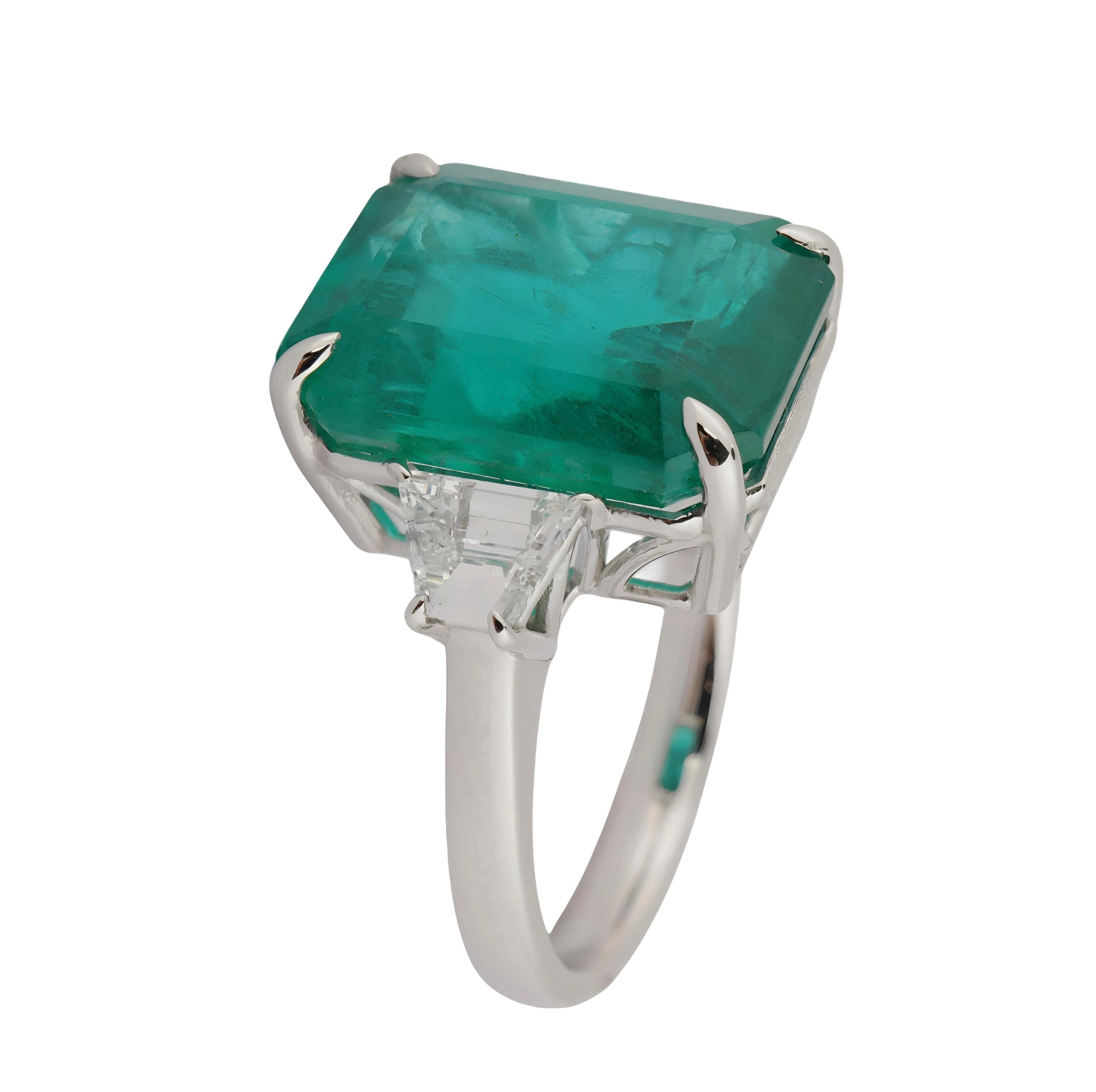 Natural Zambian high quality diamond ring in 18k gold Damen im Angebot